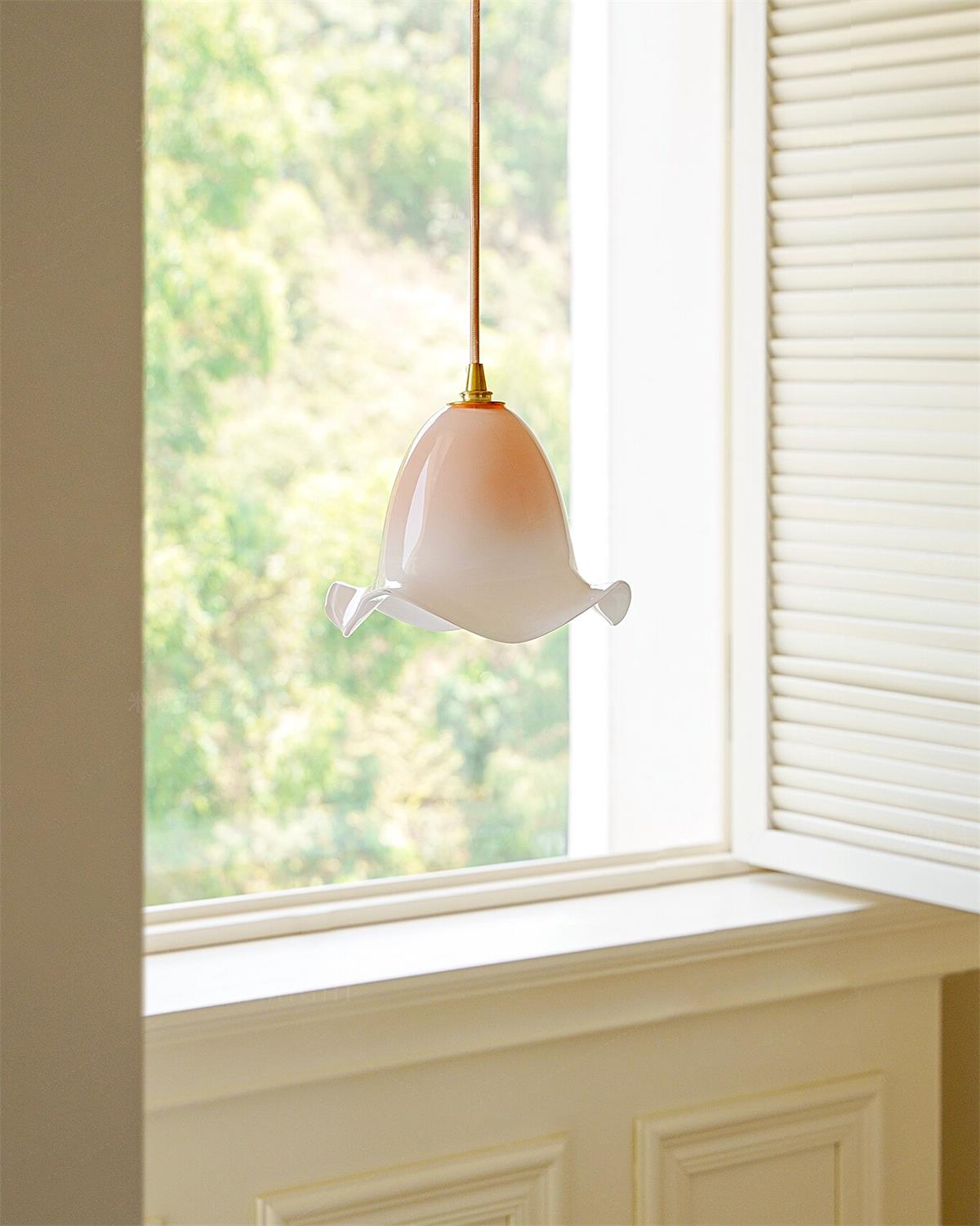 Aluna Pendant Lamp with Organic Curved Shade - Letslighting