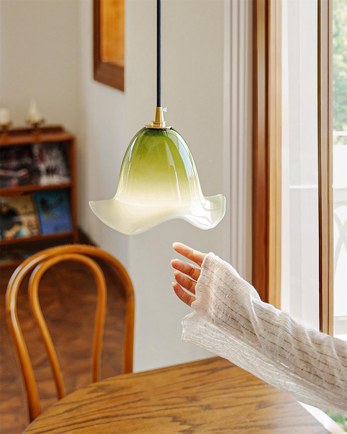 Aluna Pendant Lamp with Organic Curved Shade - Letslighting