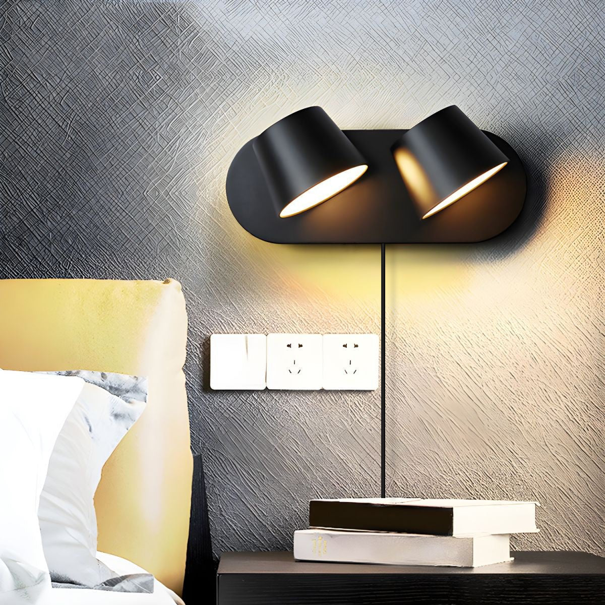 Aurlaeir Adjustable Plug-in Wall Lamp - Neutralighting