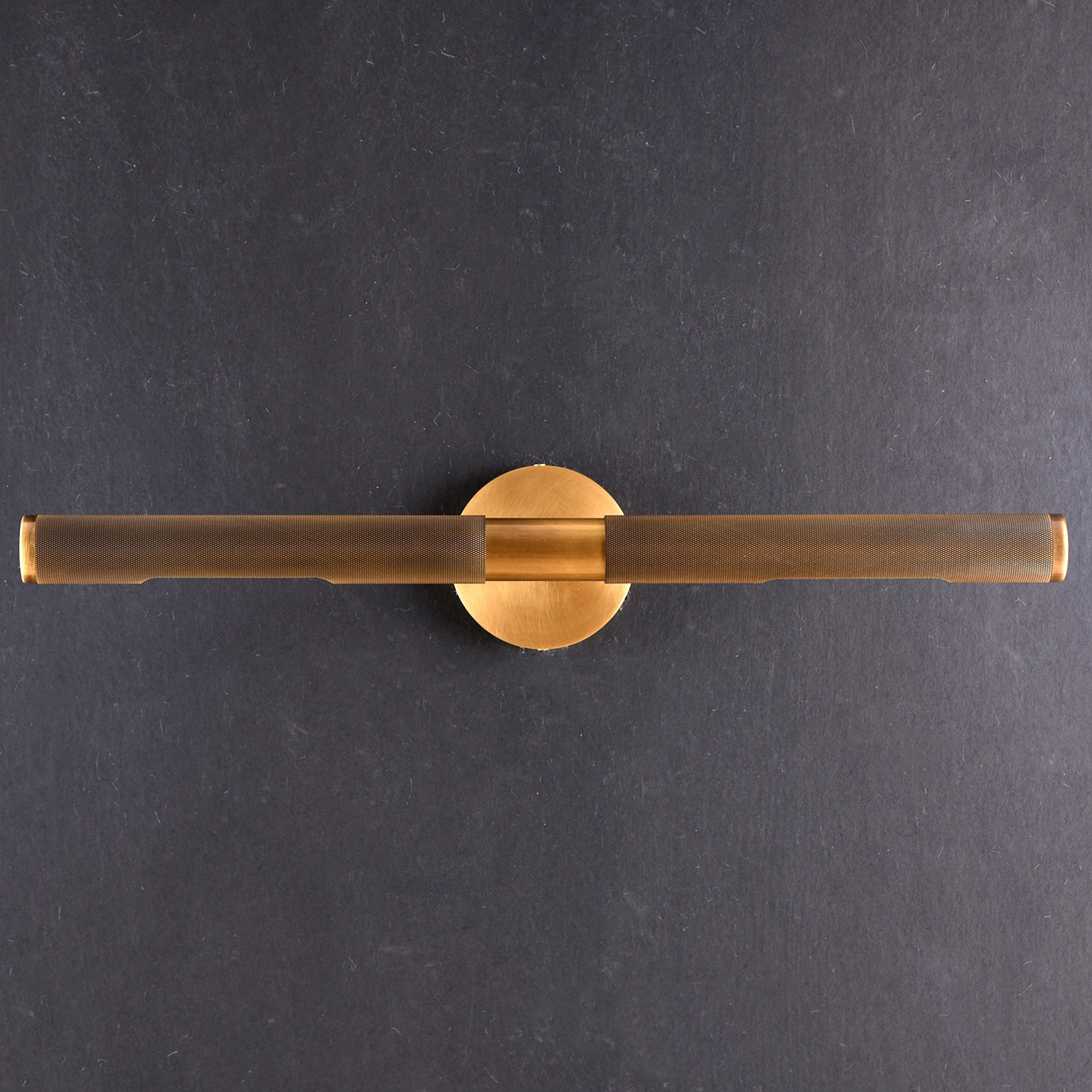 Solvain Modern Brass LED Wall Light - Letslighting