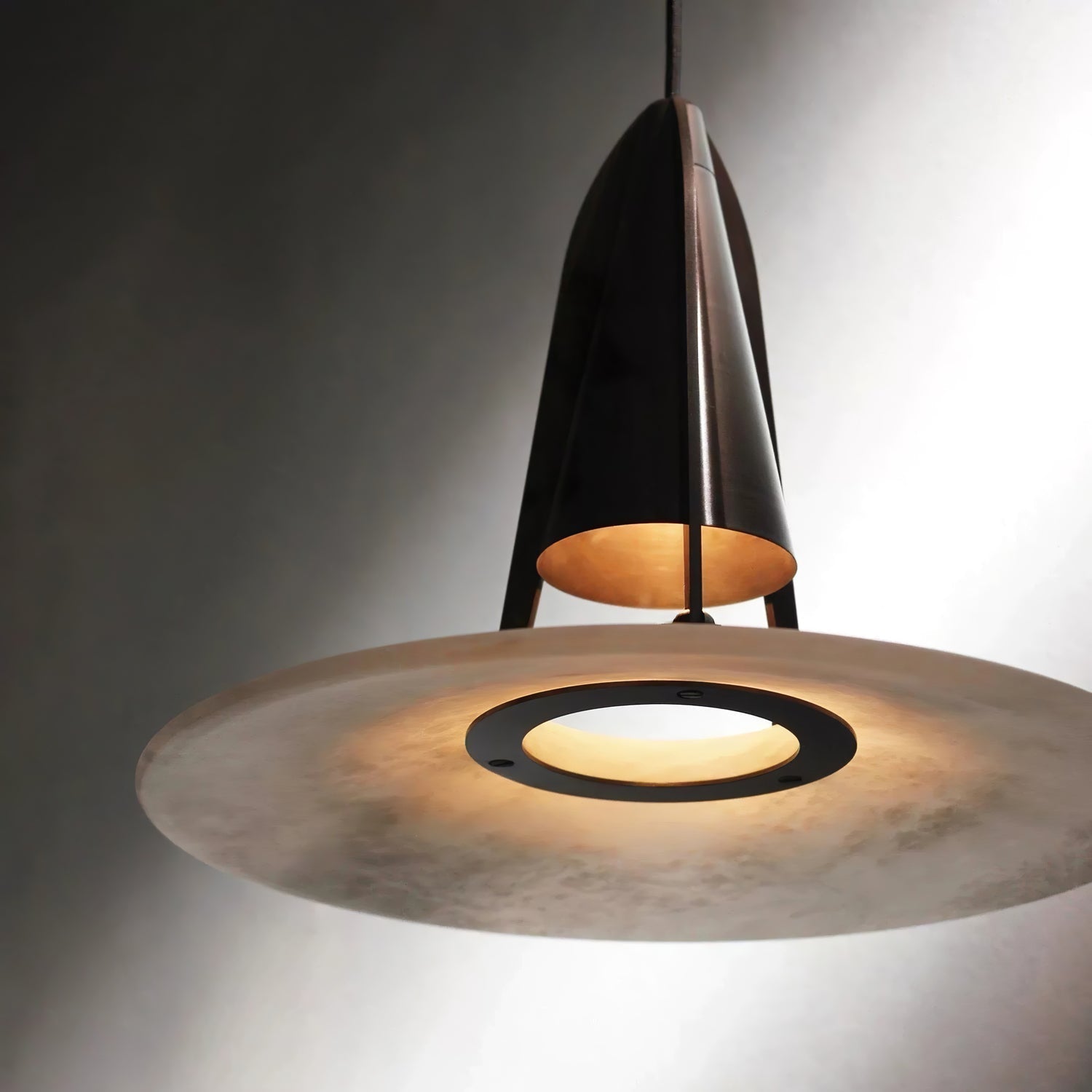 Zothayra Conical Pendant Light - Neutralighting