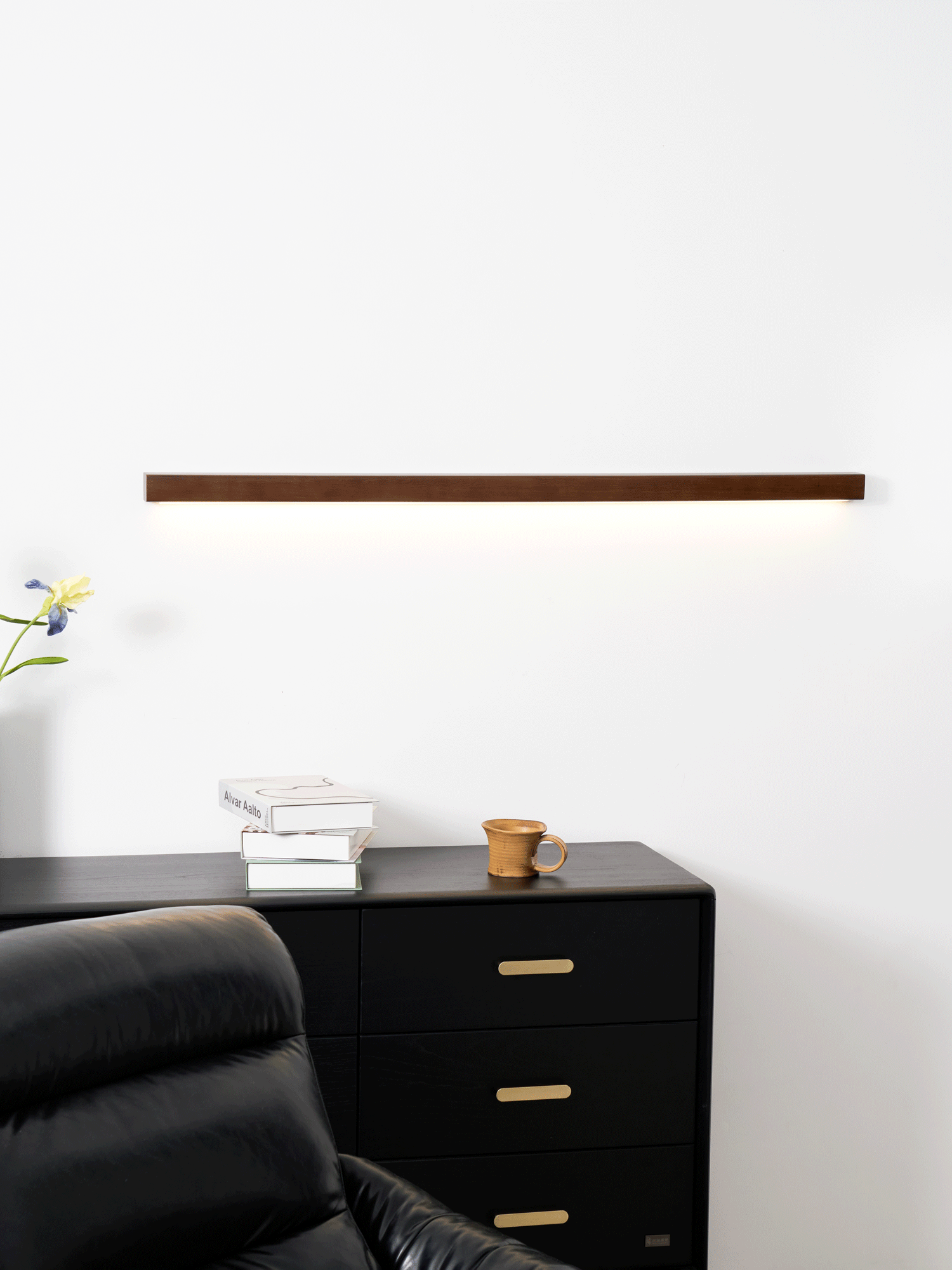 Lustra Applique Murale Linéaire Bois et LED Design Minimaliste - Neutralighting
