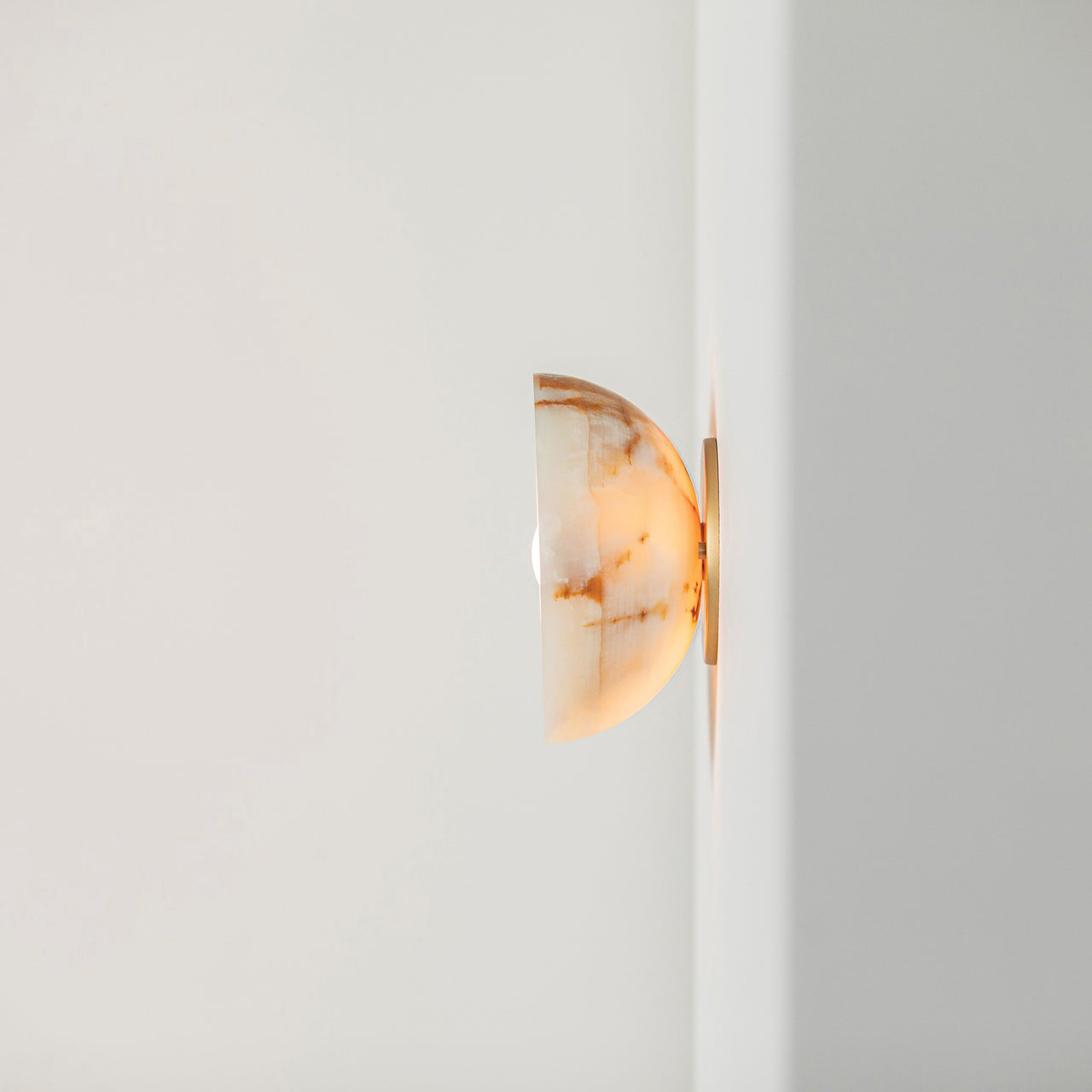 Ildvuvyo Surface Modern Minimalist Glass Metal Sconce Wall Lamp - Lamp Copper