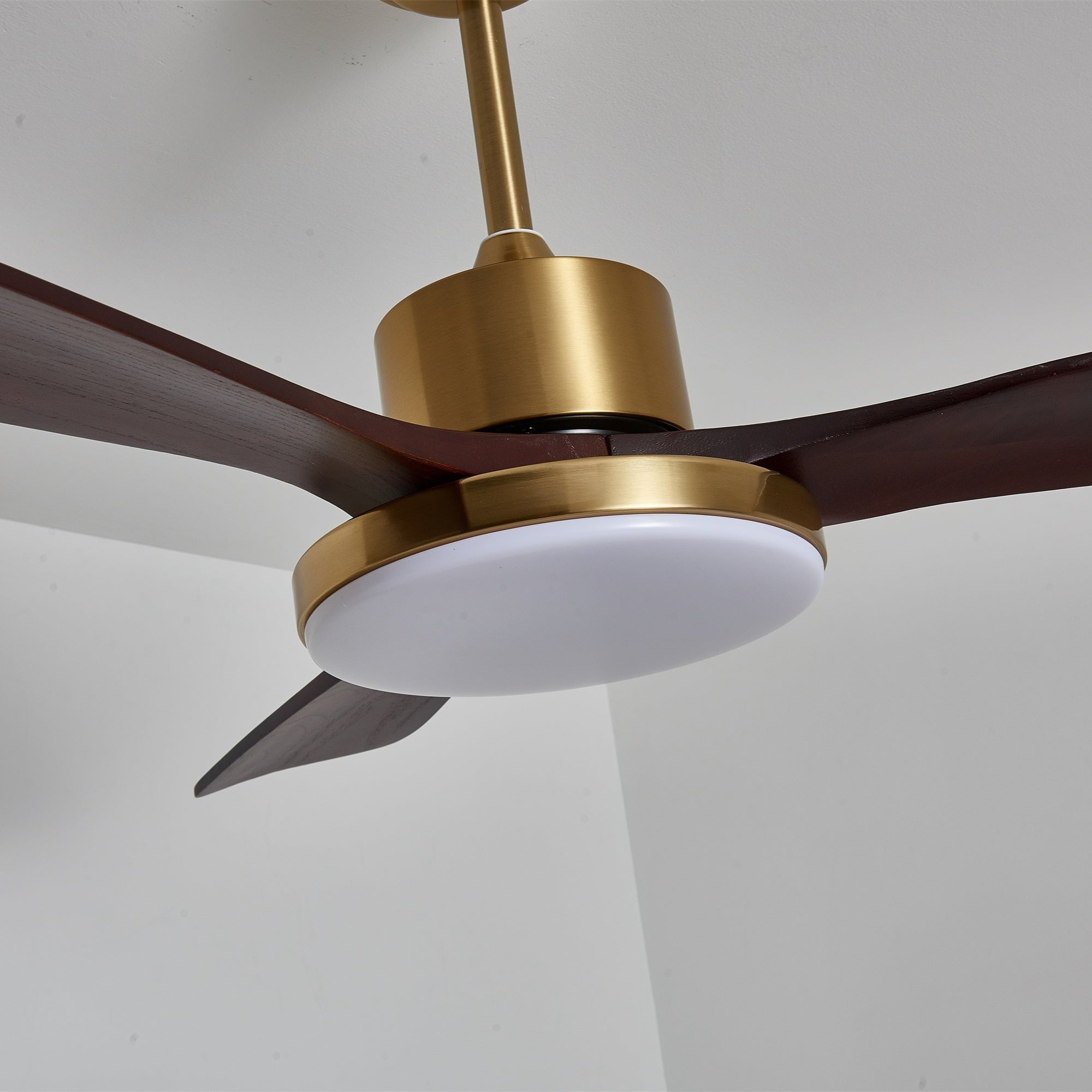 Diagramme montrant les dimensions du plafonnier ventilateur Xen Diam. 106cm x H 40cm