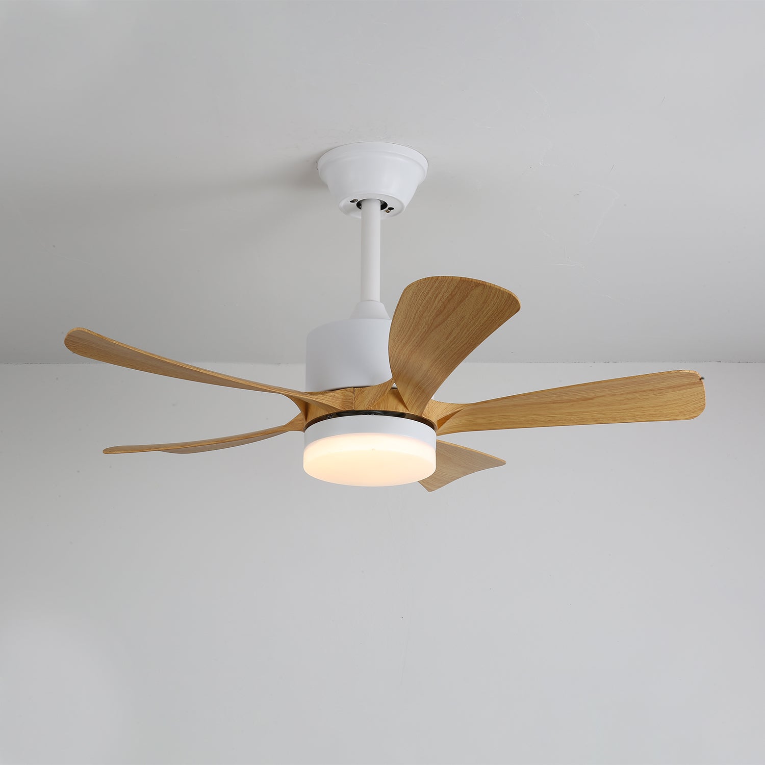 Plafonnier Ventilateur Sylven Moderne en Bois, diamètre 52 pouces