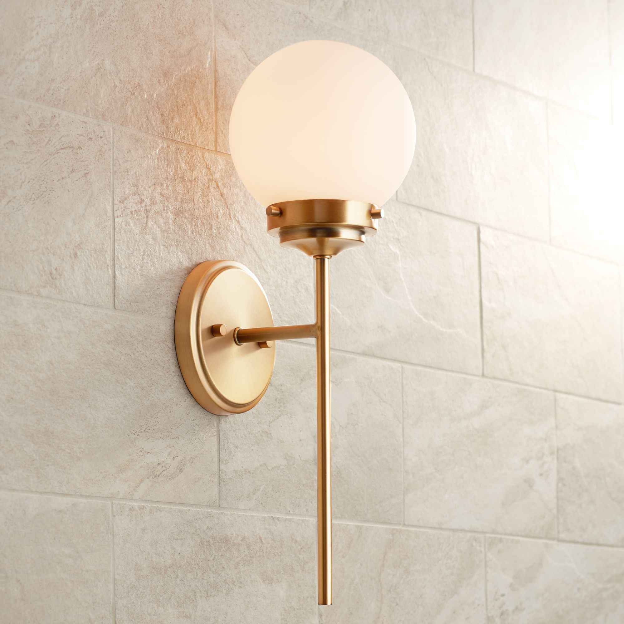 Waegnuvyh Moderne Minimaliste Laiton Verre Applique Murale - Neutralighting
