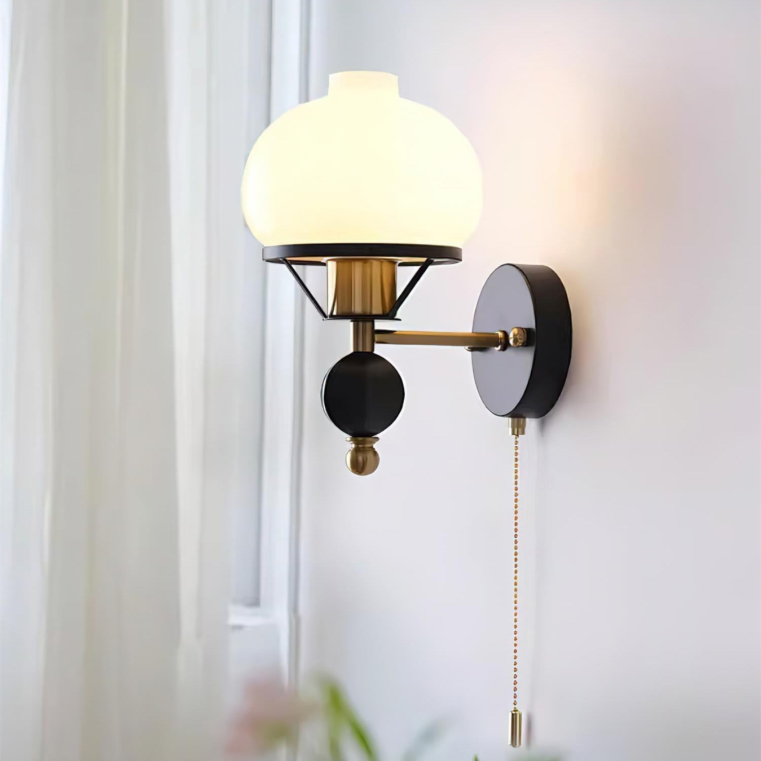 Aurum Applique Murale Noire Avec Interrupteur À Chaînette - Neutralighting