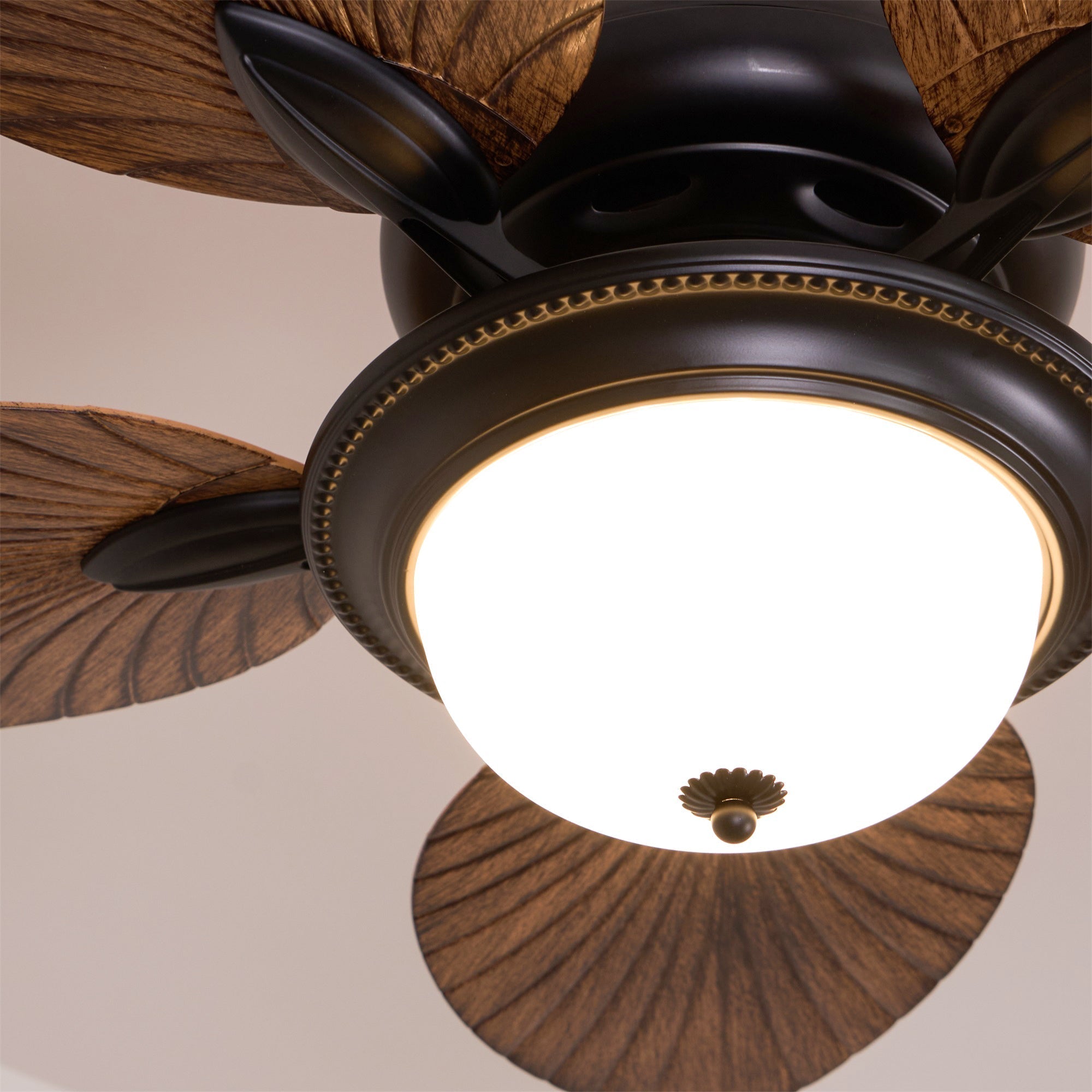Plafonnier ventilateur Virel en bois tropical, vue complète