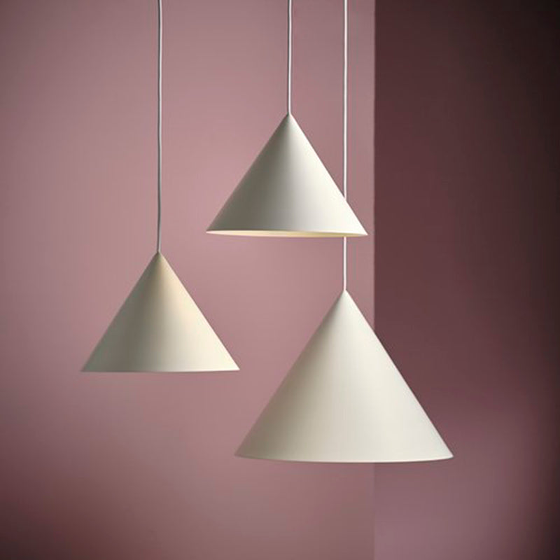 Caeluvyu Moderne Minimaliste Sombre Métal Suspension - Neutralighting