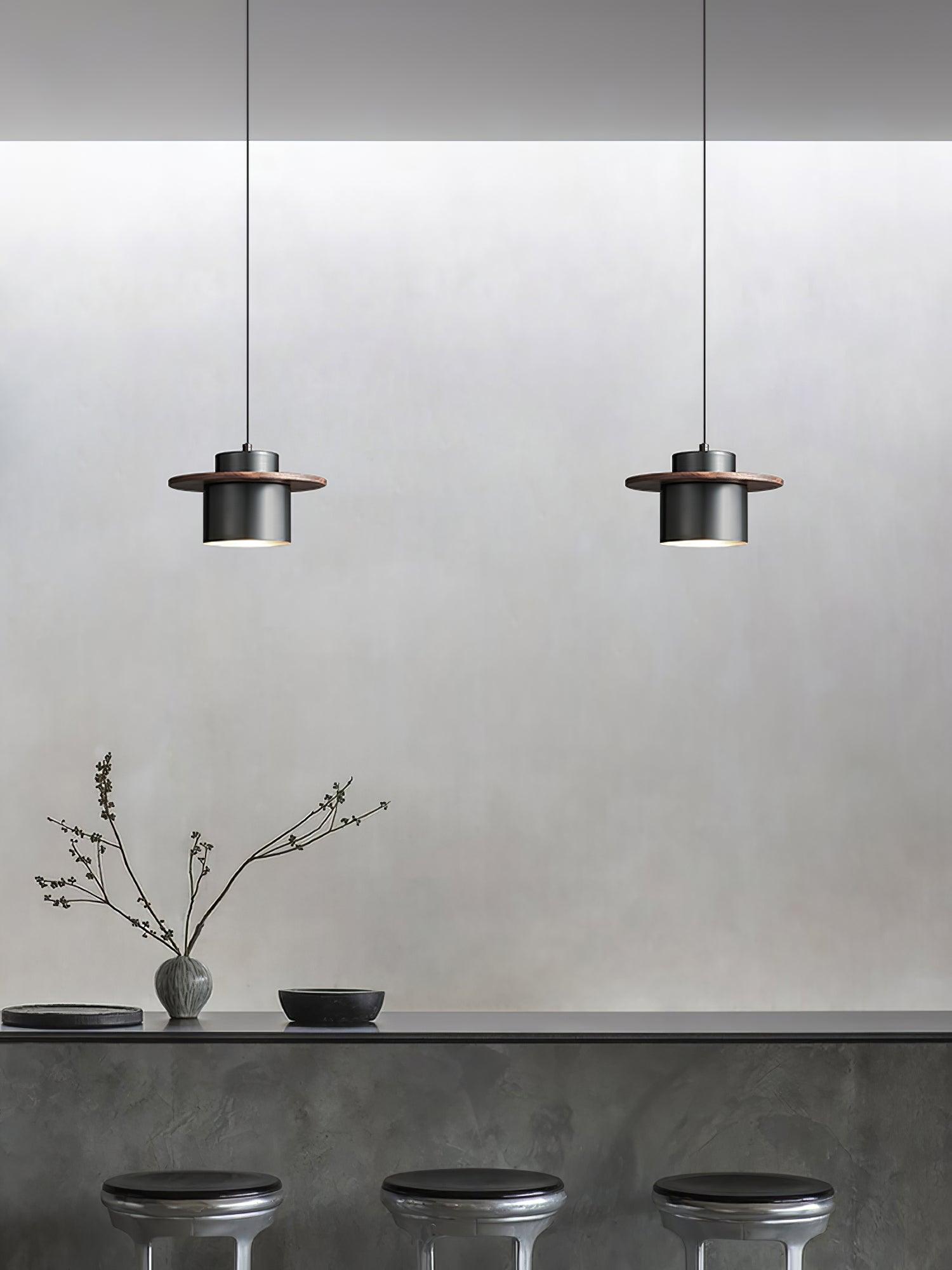 Aurora Lustre Suspendu Industriel En Laiton - Neutralighting