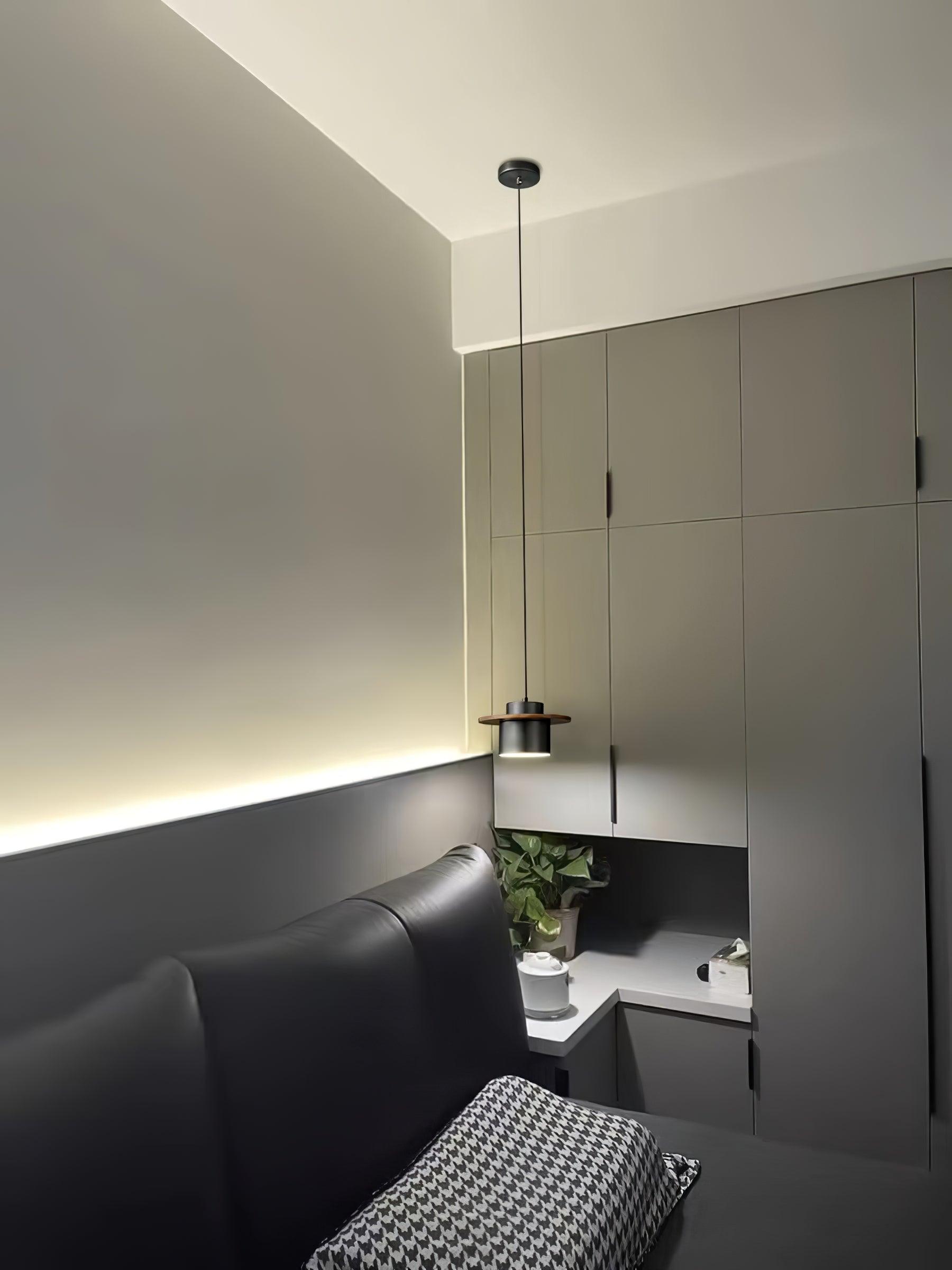 Aurora Lustre Suspendu Industriel En Laiton - Neutralighting