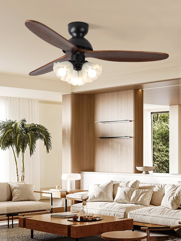 Plafonnier Ventilateur Novrik Air, mettant en avant le moteur en cuivre pur