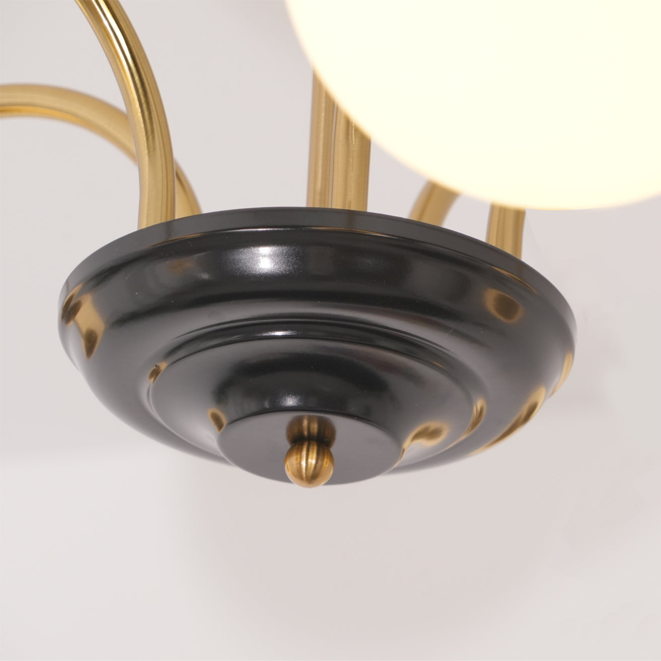 Lustra Chandelier Cadre en Tige et Blanc - Neutralighting