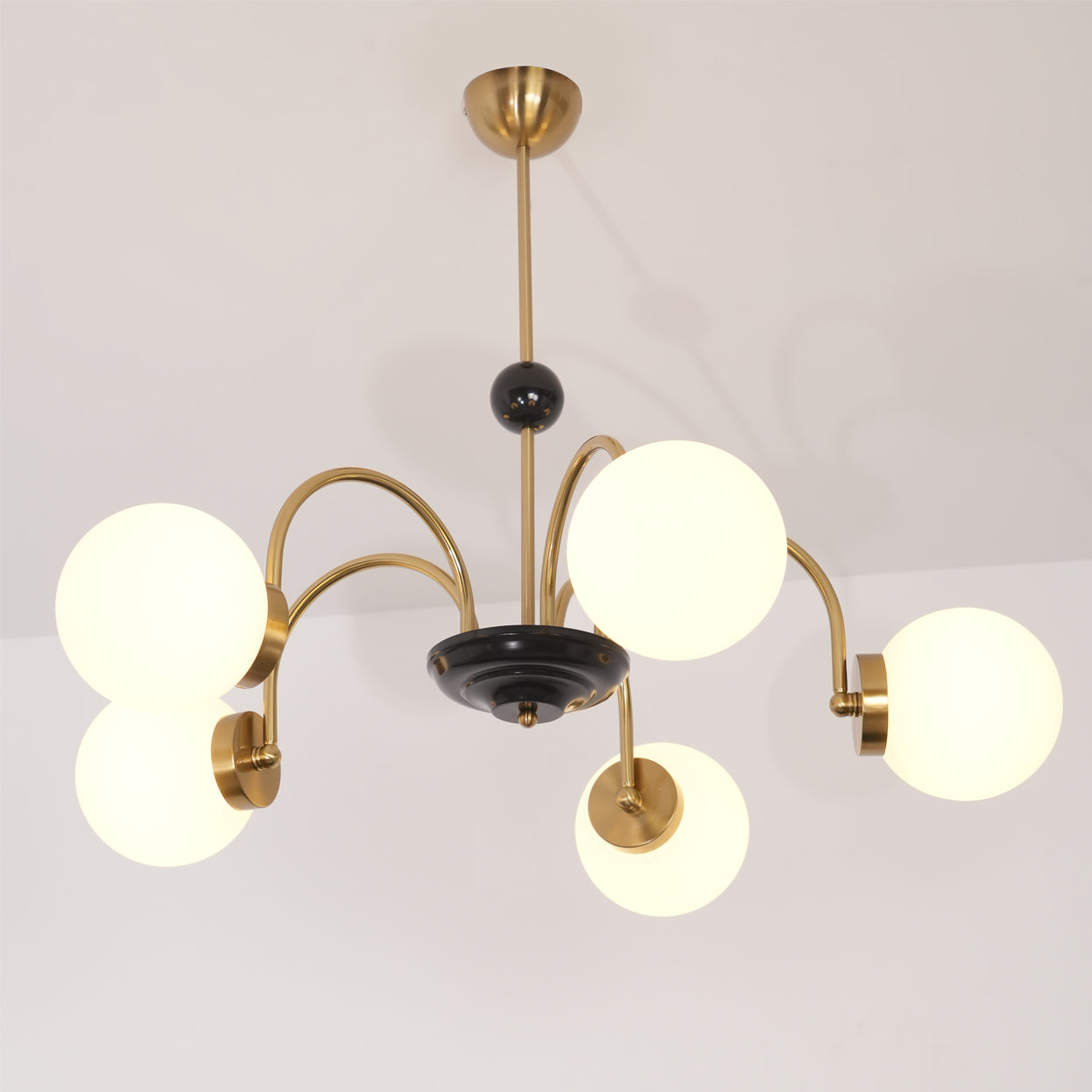 Lustra Chandelier Cadre en Tige et Blanc - Neutralighting
