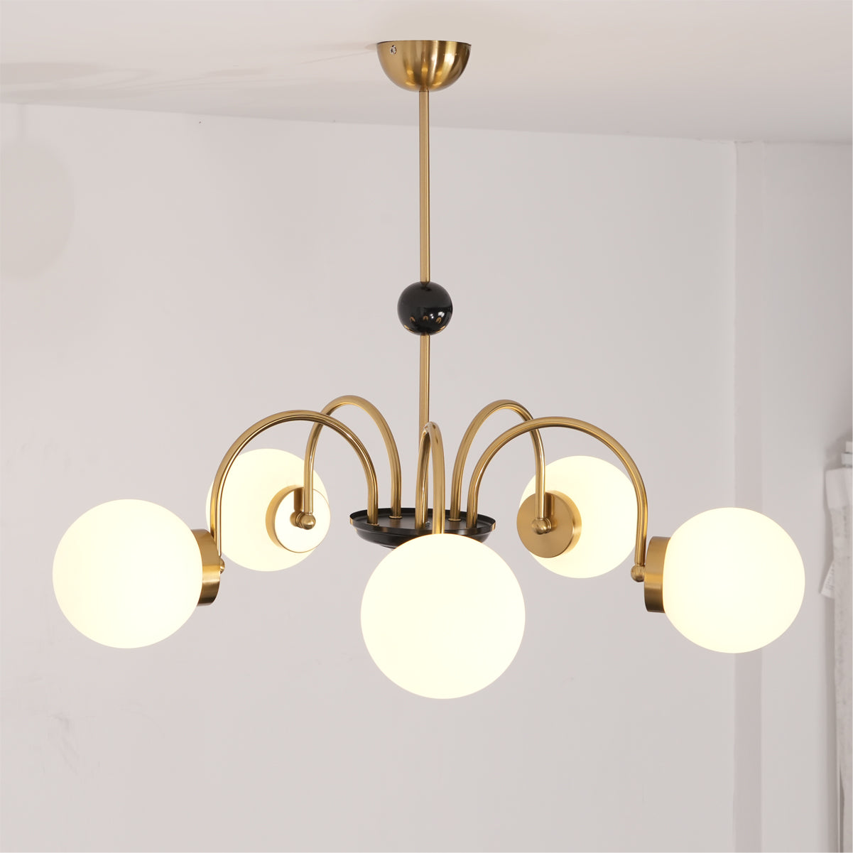 Lustra Chandelier Cadre en Tige et Blanc - Neutralighting