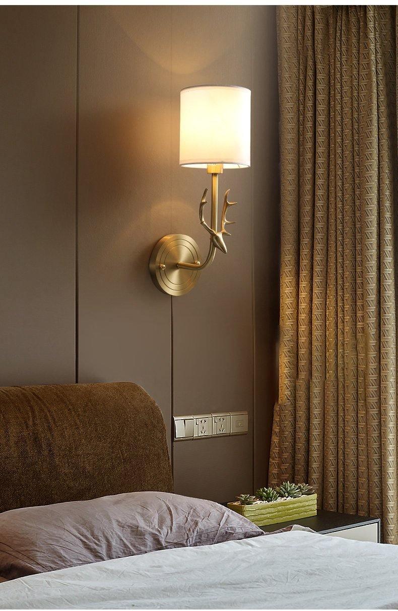 Noble Applique Murale Élégance Tête de Cerf Laiton - Neutralighting