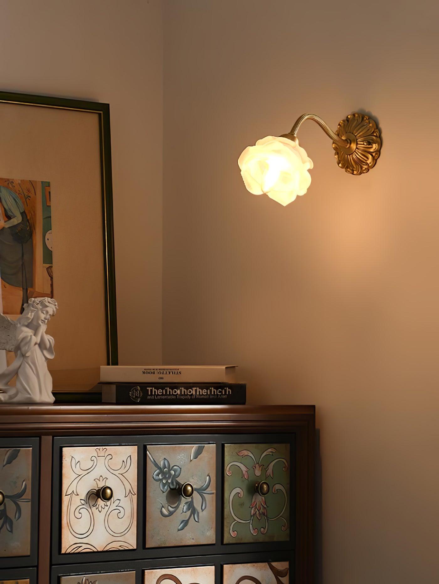 Drifte Applique murale de luxe florale en laiton - Neutralighting