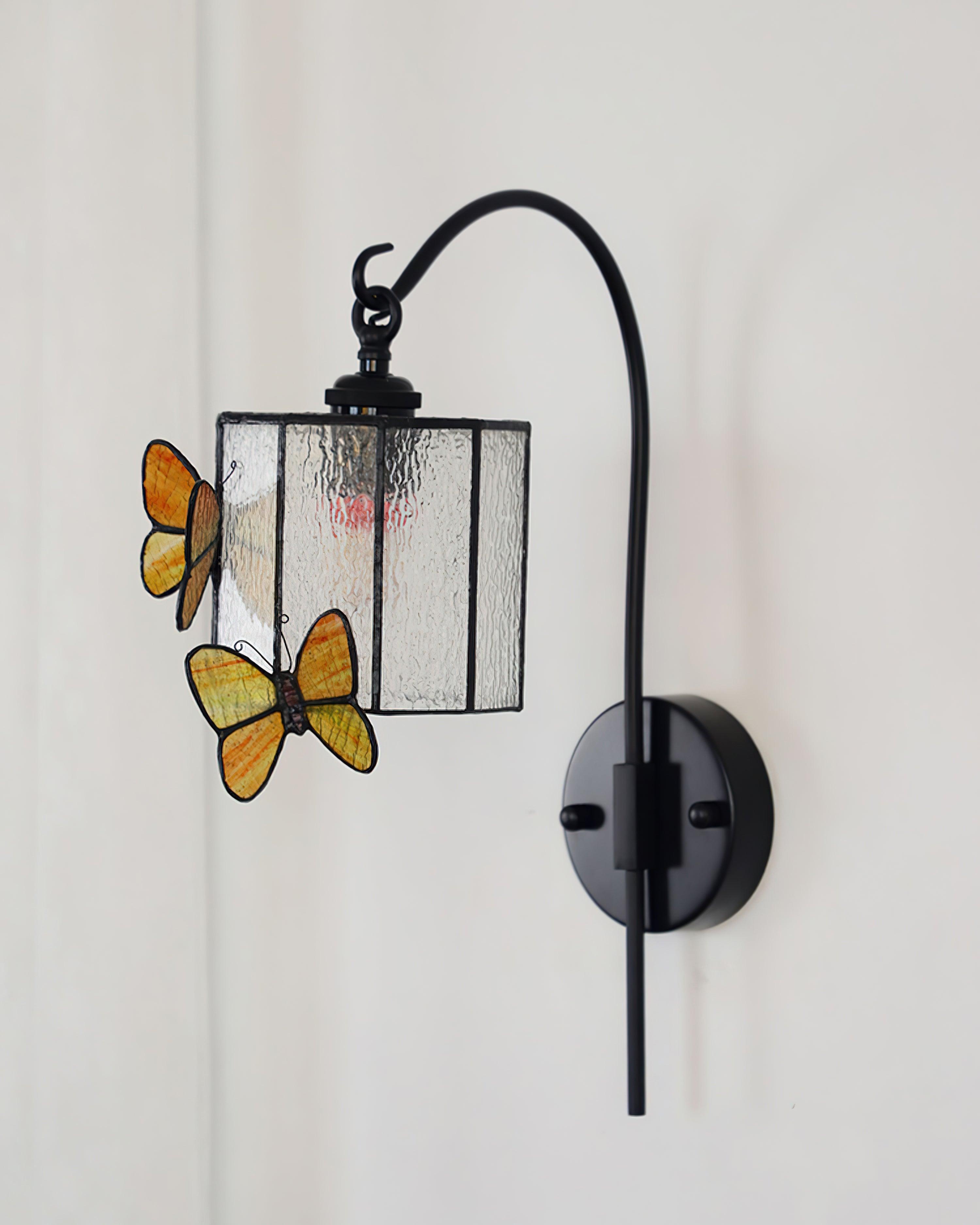 Tiffany Applique Murale Abat-jour en Verre Papillon Rose Jaune Art - Neutralighting