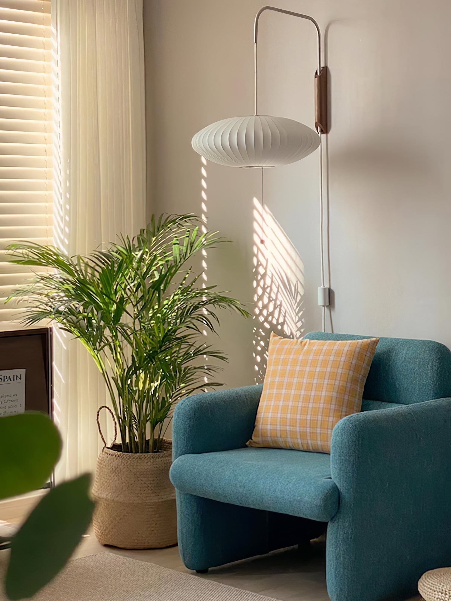 Lustra Wall Sconce Walnut Ball - Neutralighting