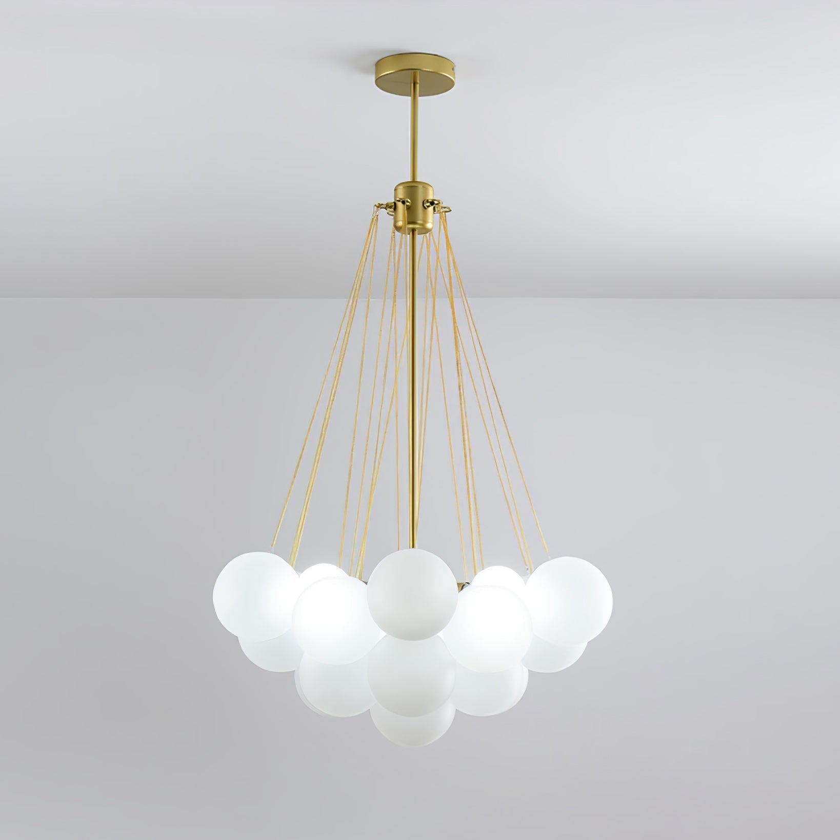 Fayne Suspension Bulle à Globe en Verre - Neutralighting