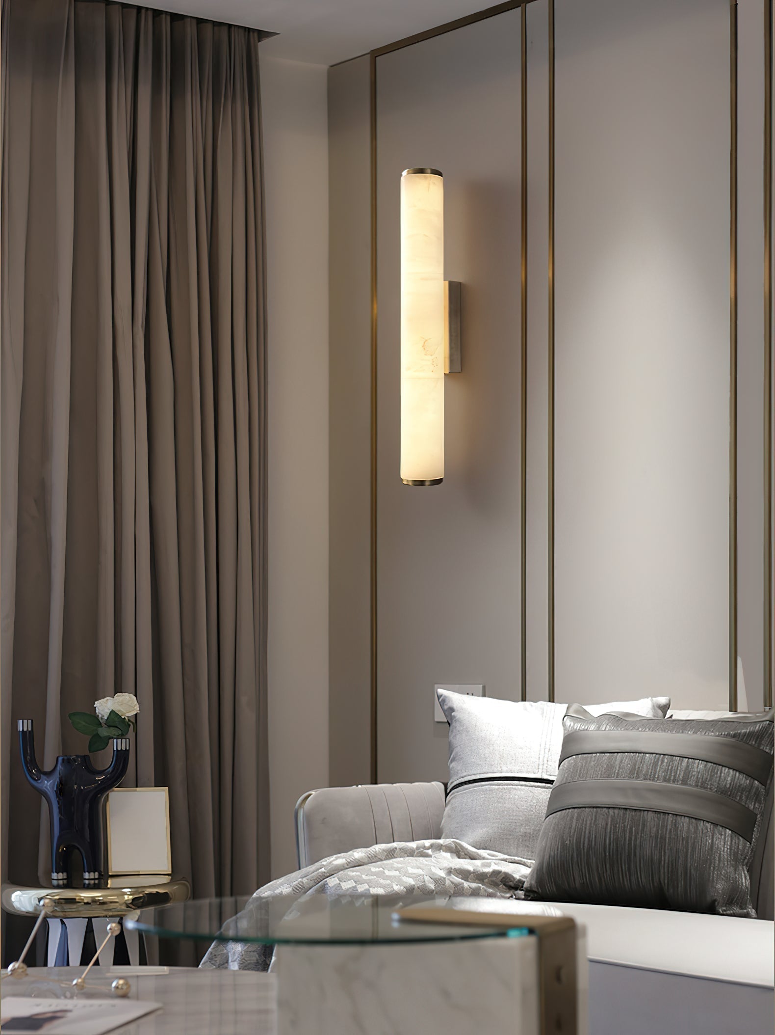 Arcus Lampe Murale Applique Style Élégant Minimaliste Moderne en Laiton et Albâtre - Neutralighting