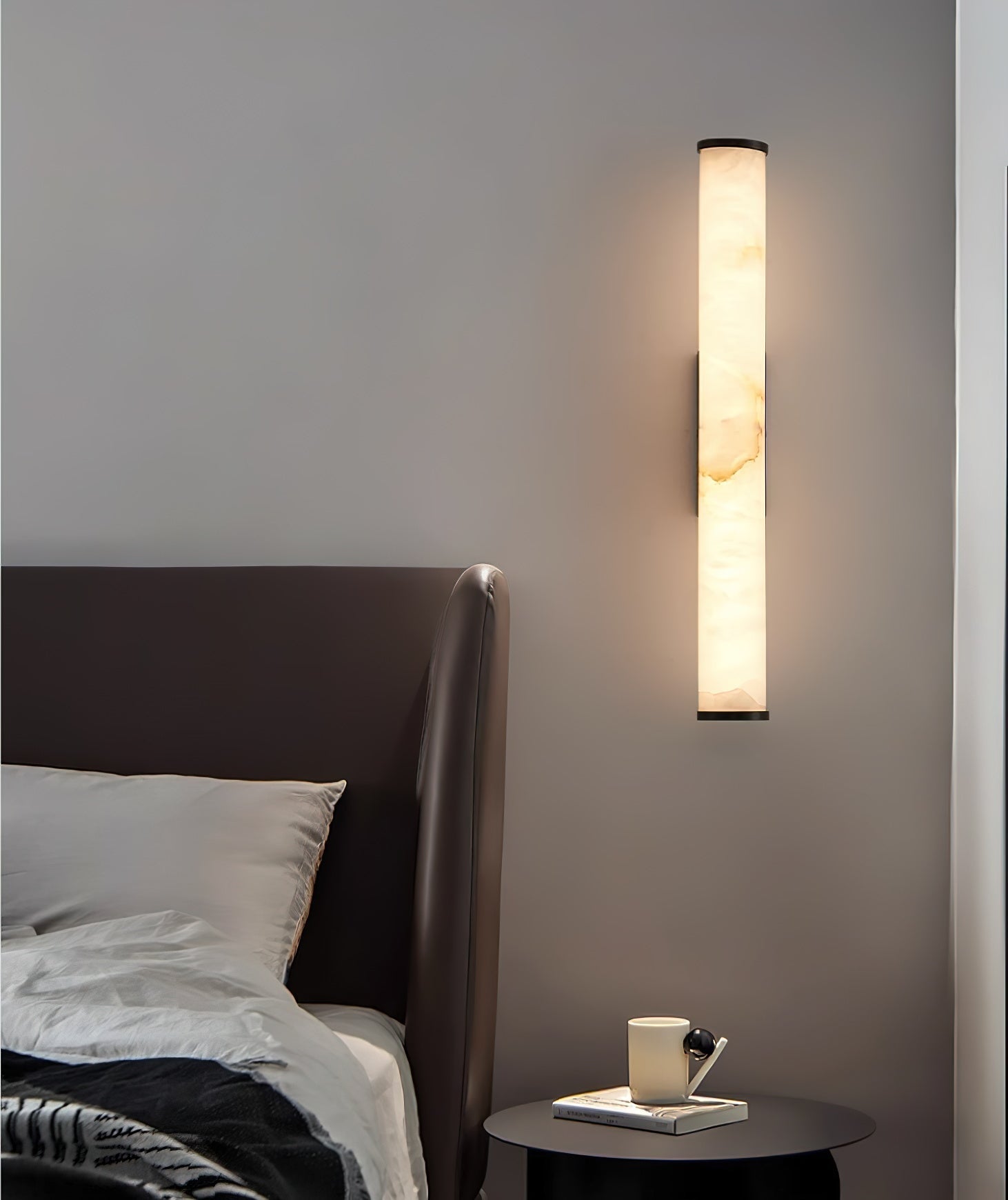 Arcus Lampe Murale Applique Style Élégant Minimaliste Moderne en Laiton et Albâtre - Neutralighting