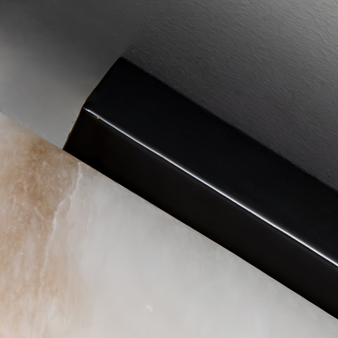 Arcus Lampe Murale Applique Style Élégant Minimaliste Moderne en Laiton et Albâtre - Neutralighting