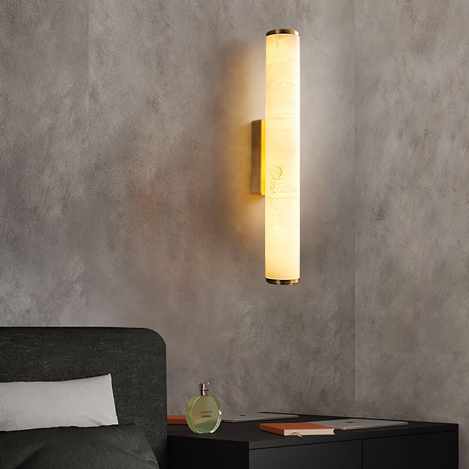 Klyr Applique Murale Cylindrique Verticale en Albâtre