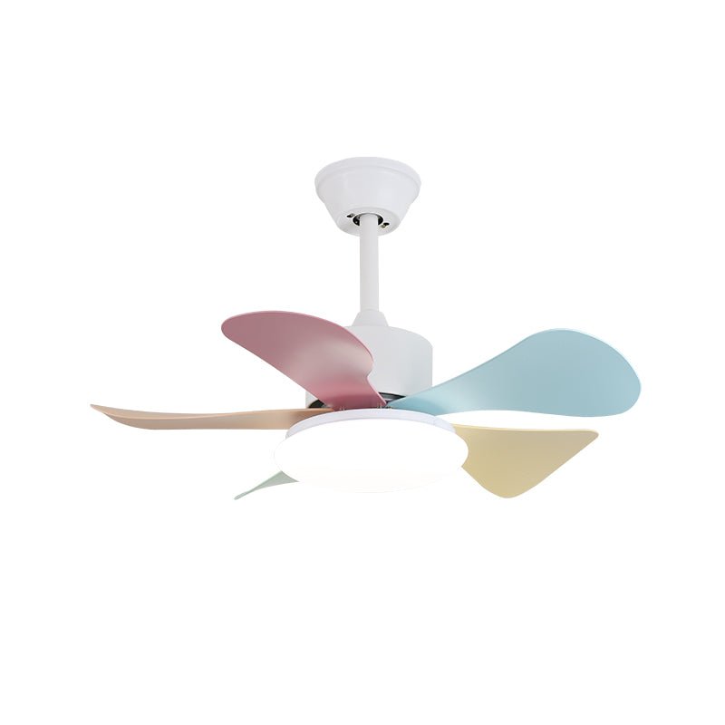 Vue détaillée du plafonnier ventilateur Liora en verre multicolore