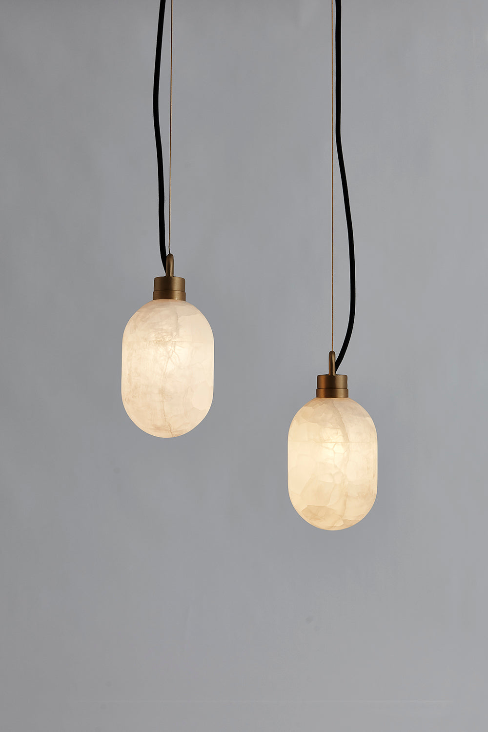 Umbra Lampe Pendante en Métal de Laiton et Albâtre Minimaliste Moderne - Neutralighting