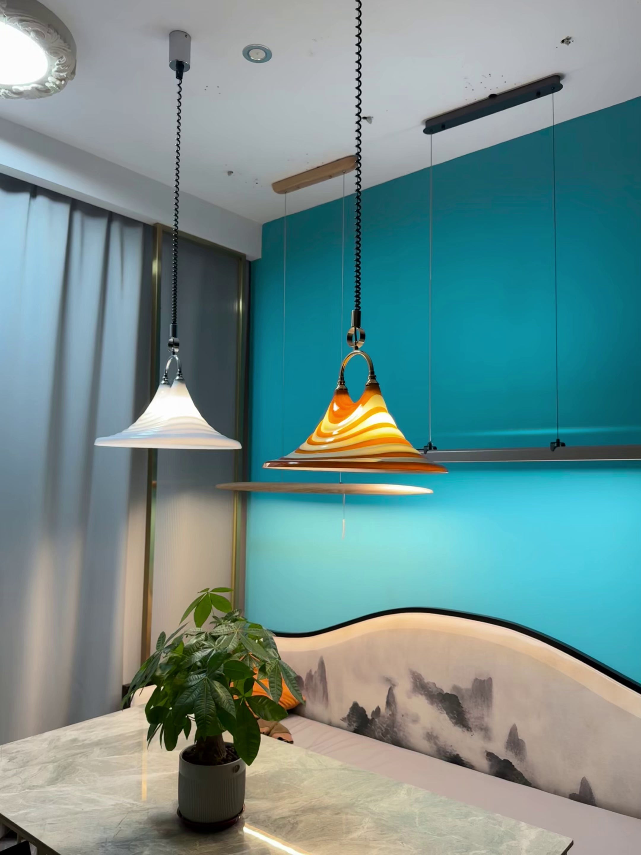 Aria Lustre en Plastique à Créativité Individuelle en Forme de Trompette - Neutralighting