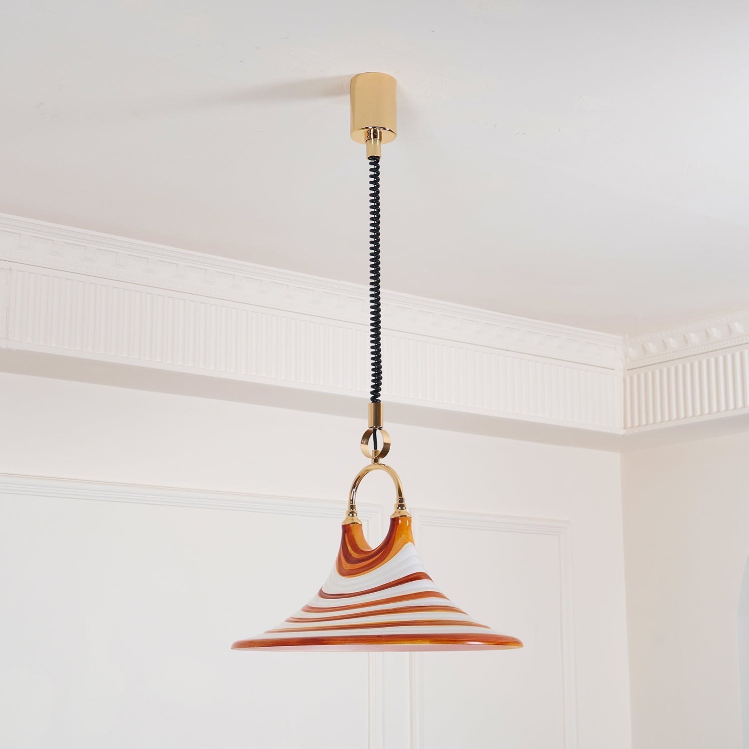 Aria Lustre en Plastique à Créativité Individuelle en Forme de Trompette - Neutralighting