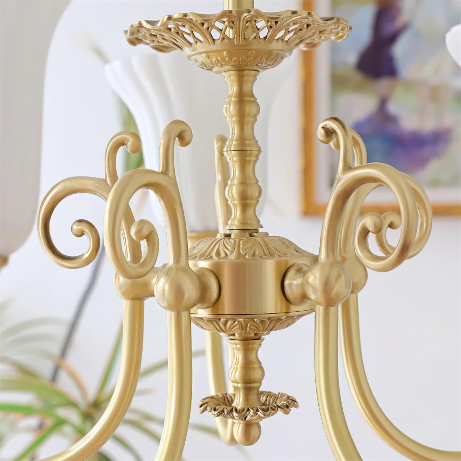 Lustre Avec Bras en Laiton et Abat-jour en Verre Blanc Opulent Luxe - Neutralighting