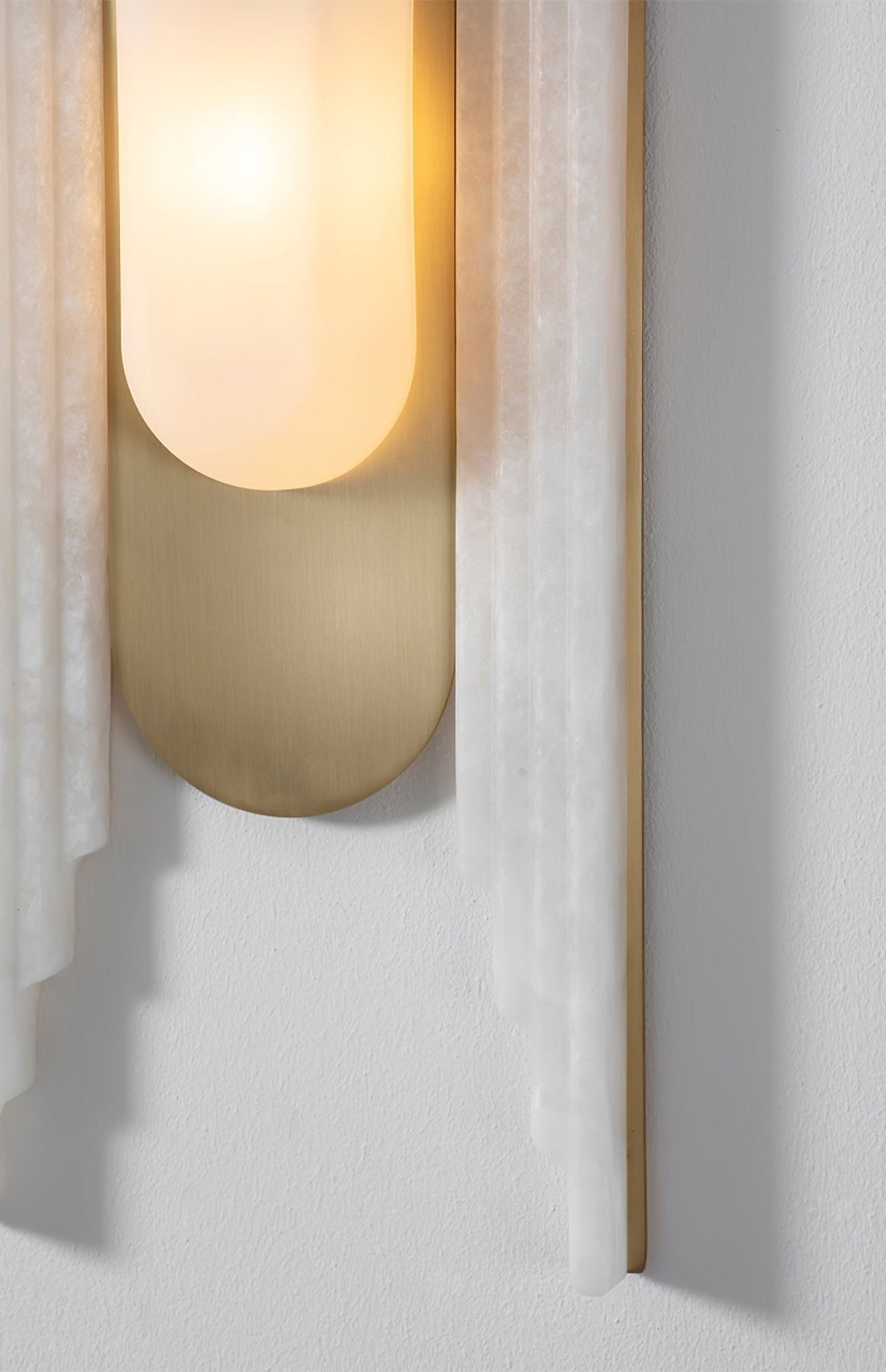 Sytalion Applique Murale Élégante en Albâtre en Arc - Neutralighting