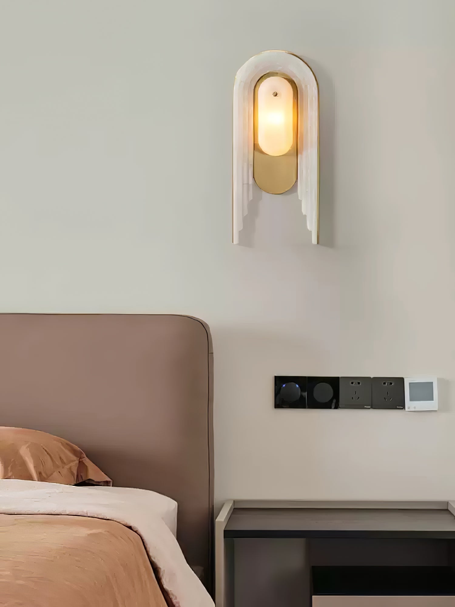 Sytalion Applique Murale Élégante en Albâtre en Arc - Neutralighting