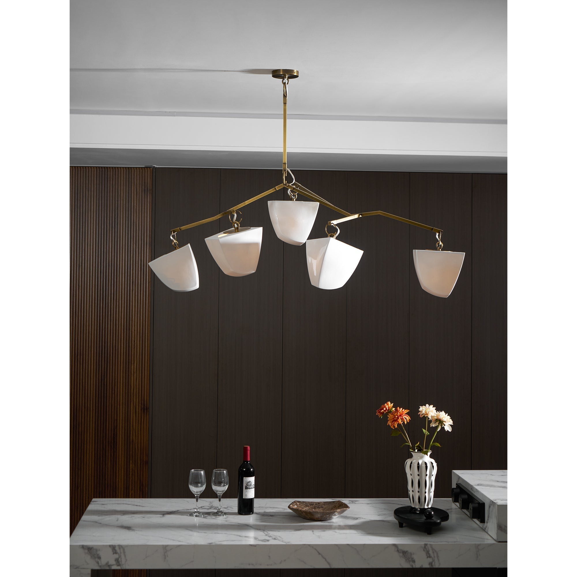 Iris Lustre en Laiton et Céramique à Créativité Individuelle Mobile - Neutralighting