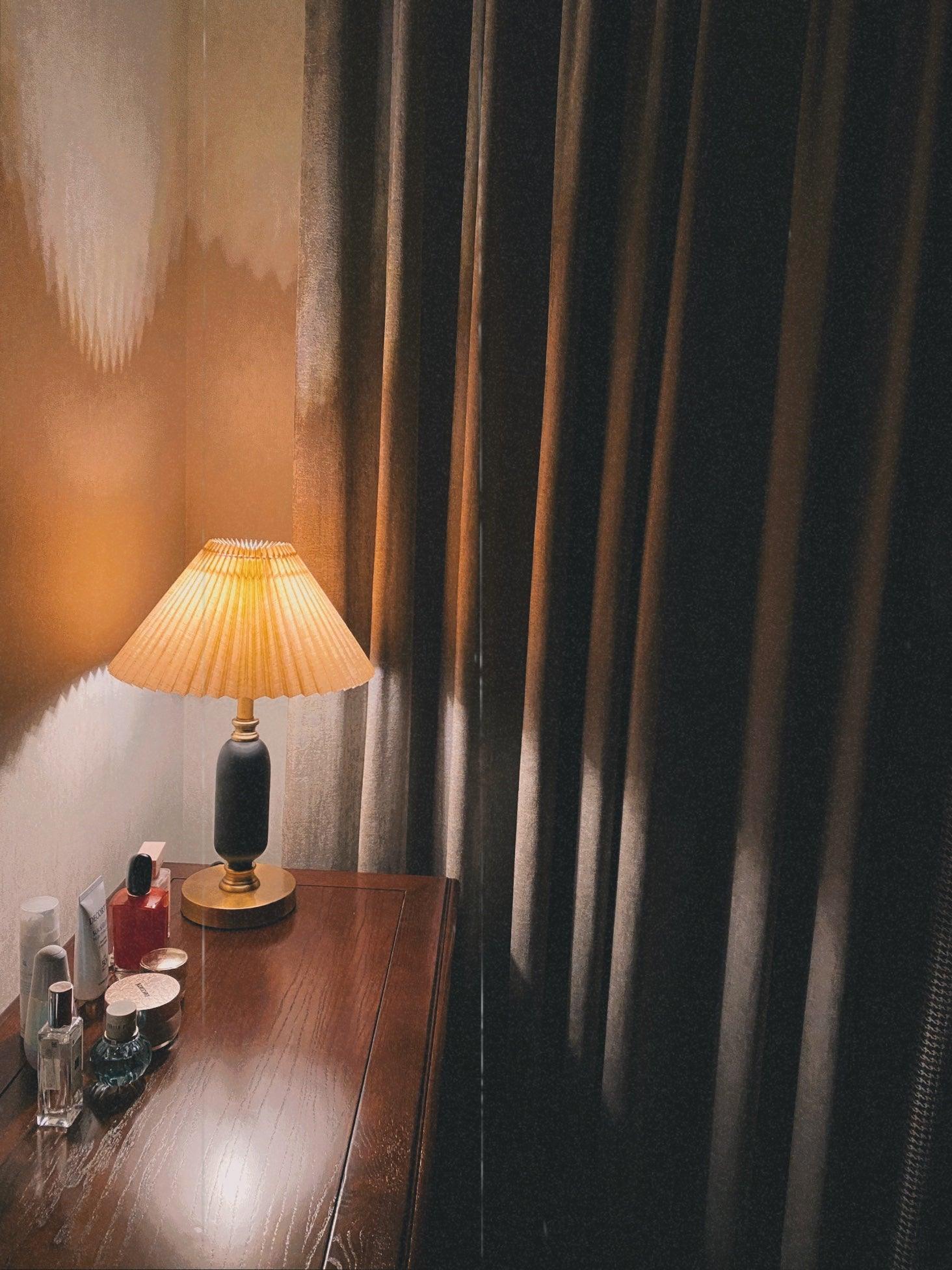 Aurmarila Lampe de Table en Tissu - Neutralighting