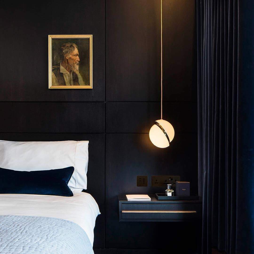 Cavira Pendant Minimalistic Glass Lamp - Neutralighting