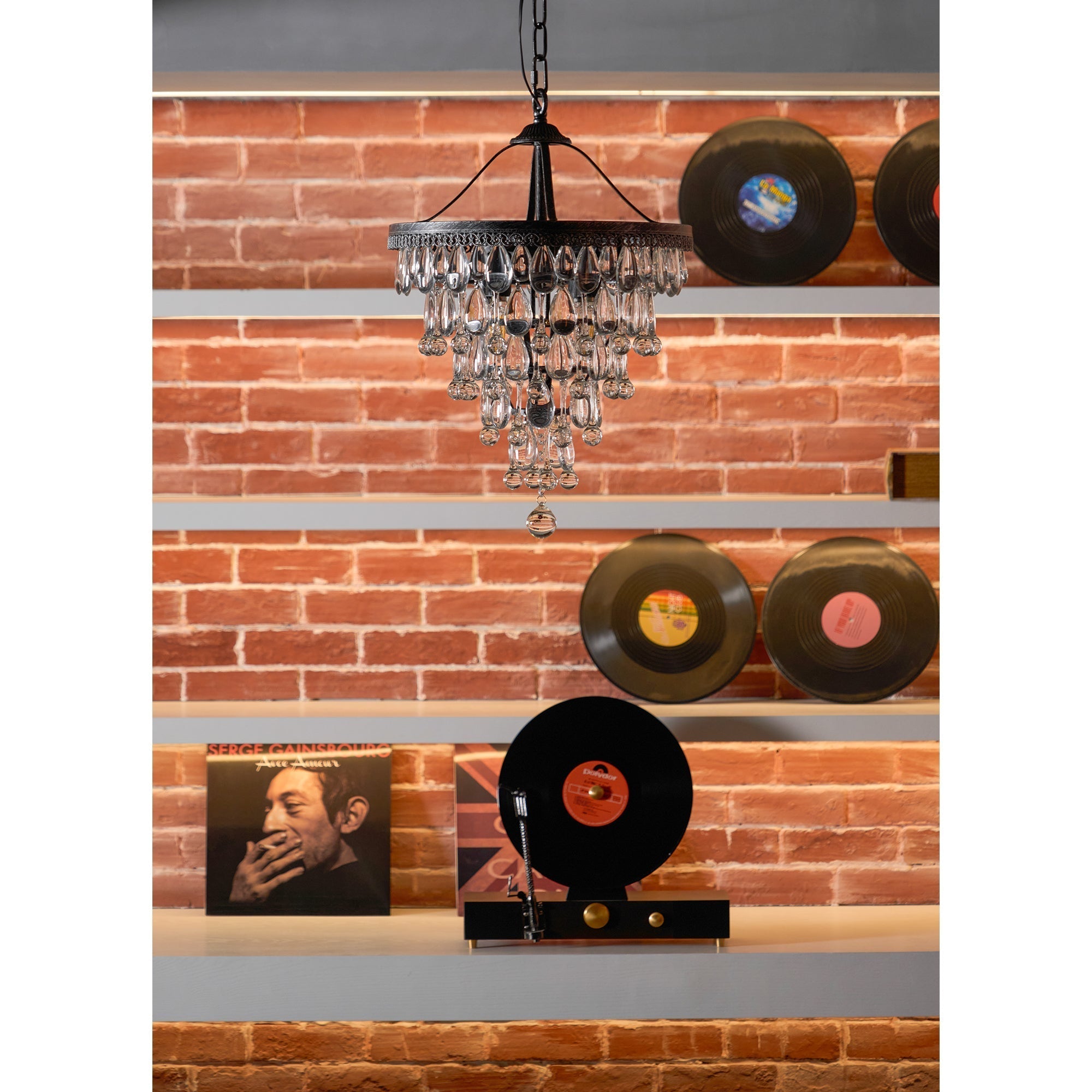 Blink Lustre Unique En Cristal Et Métal En Forme De Pyramide Inversée - Neutralighting