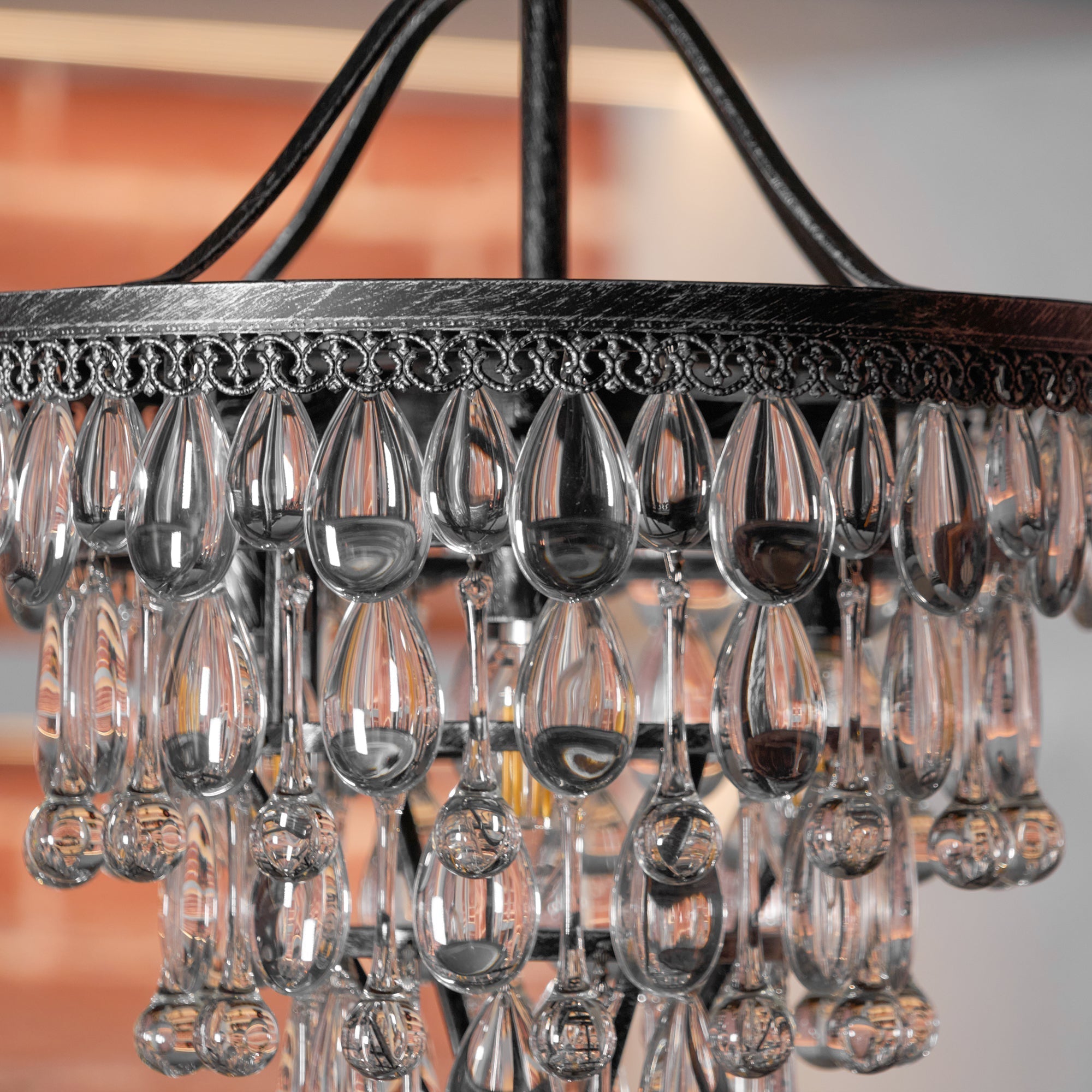 Blink Lustre Unique En Cristal Et Métal En Forme De Pyramide Inversée - Neutralighting