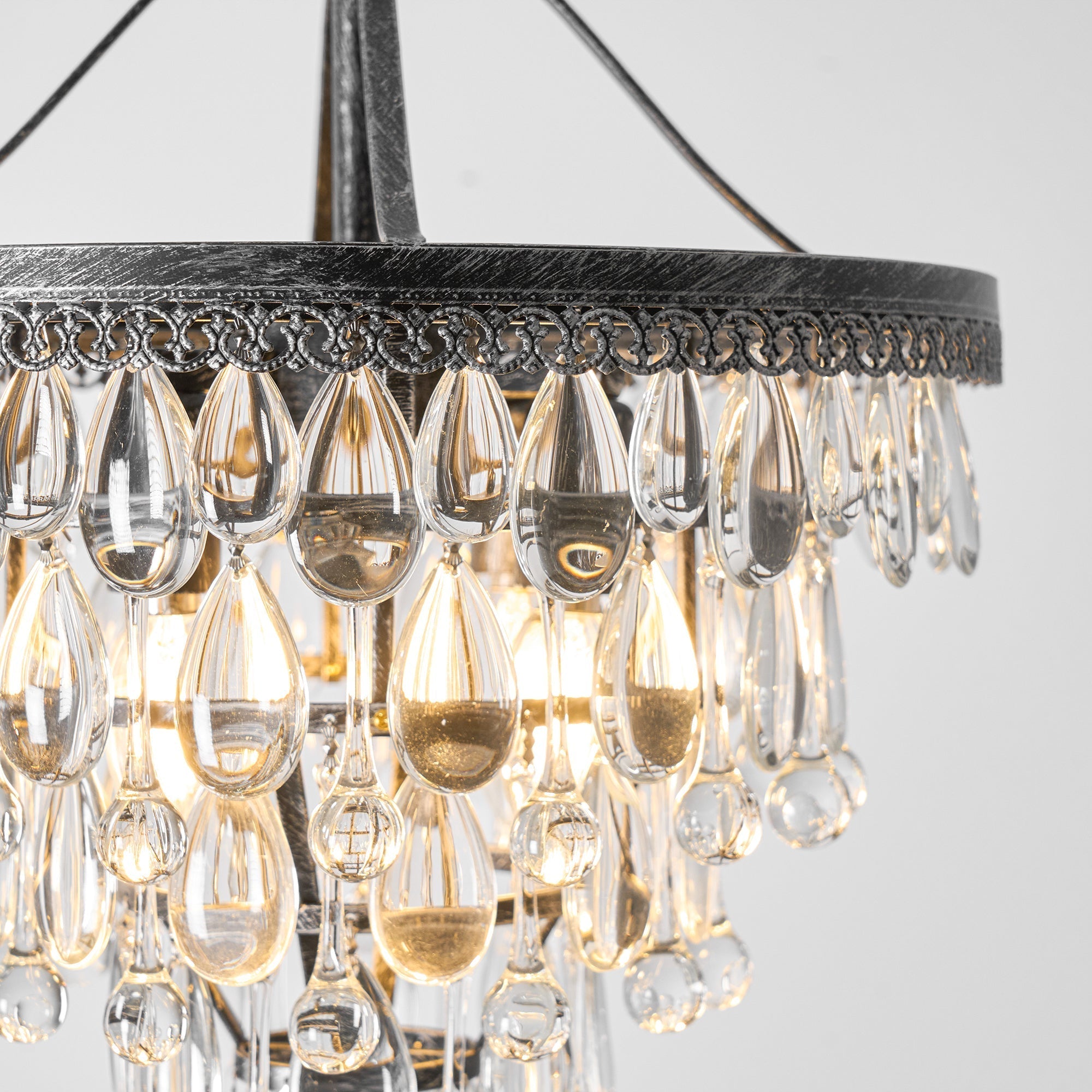 Blink Lustre Unique En Cristal Et Métal En Forme De Pyramide Inversée - Neutralighting
