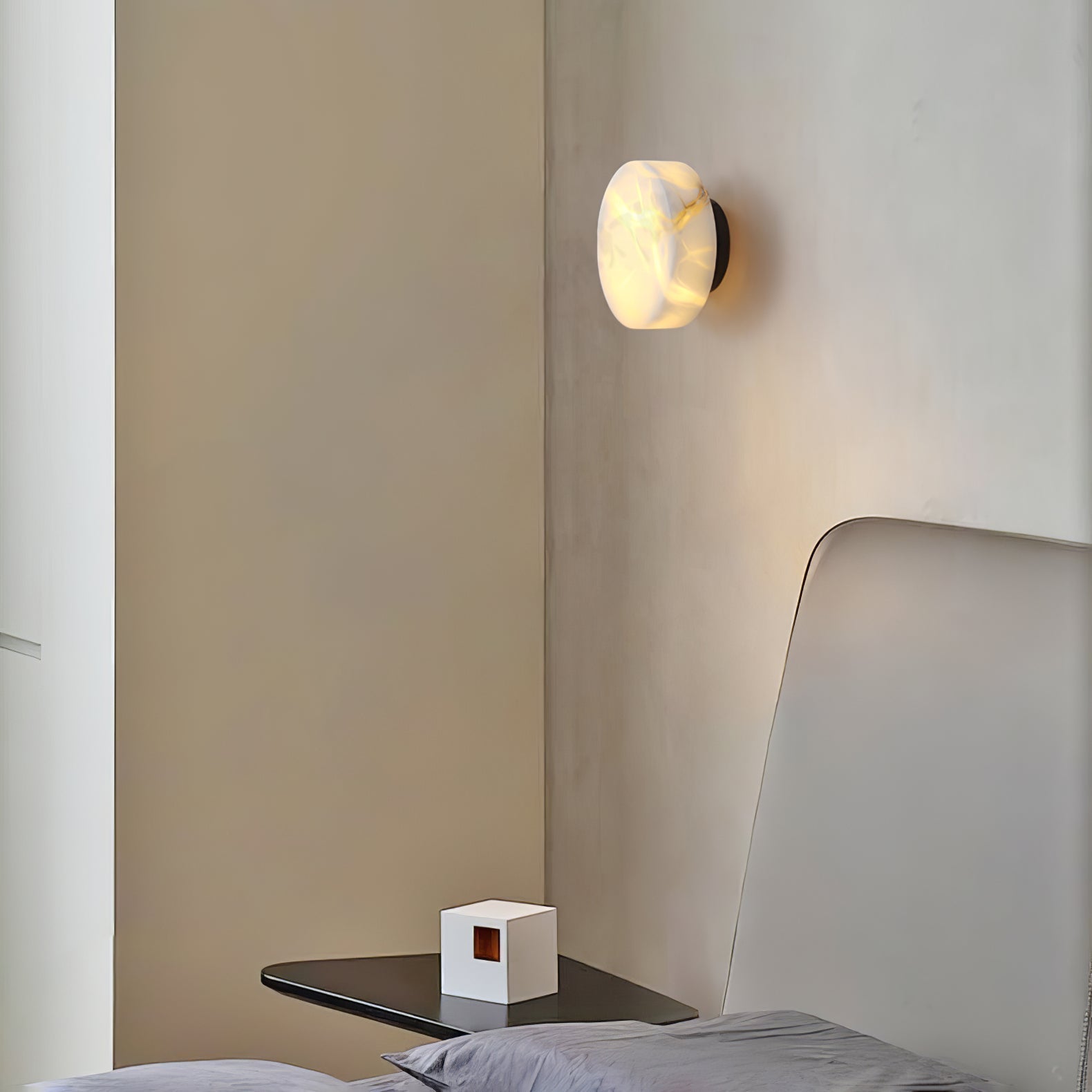 Glim Applique Murale Moderne Minimaliste En Laiton Et Albâtre - Neutralighting