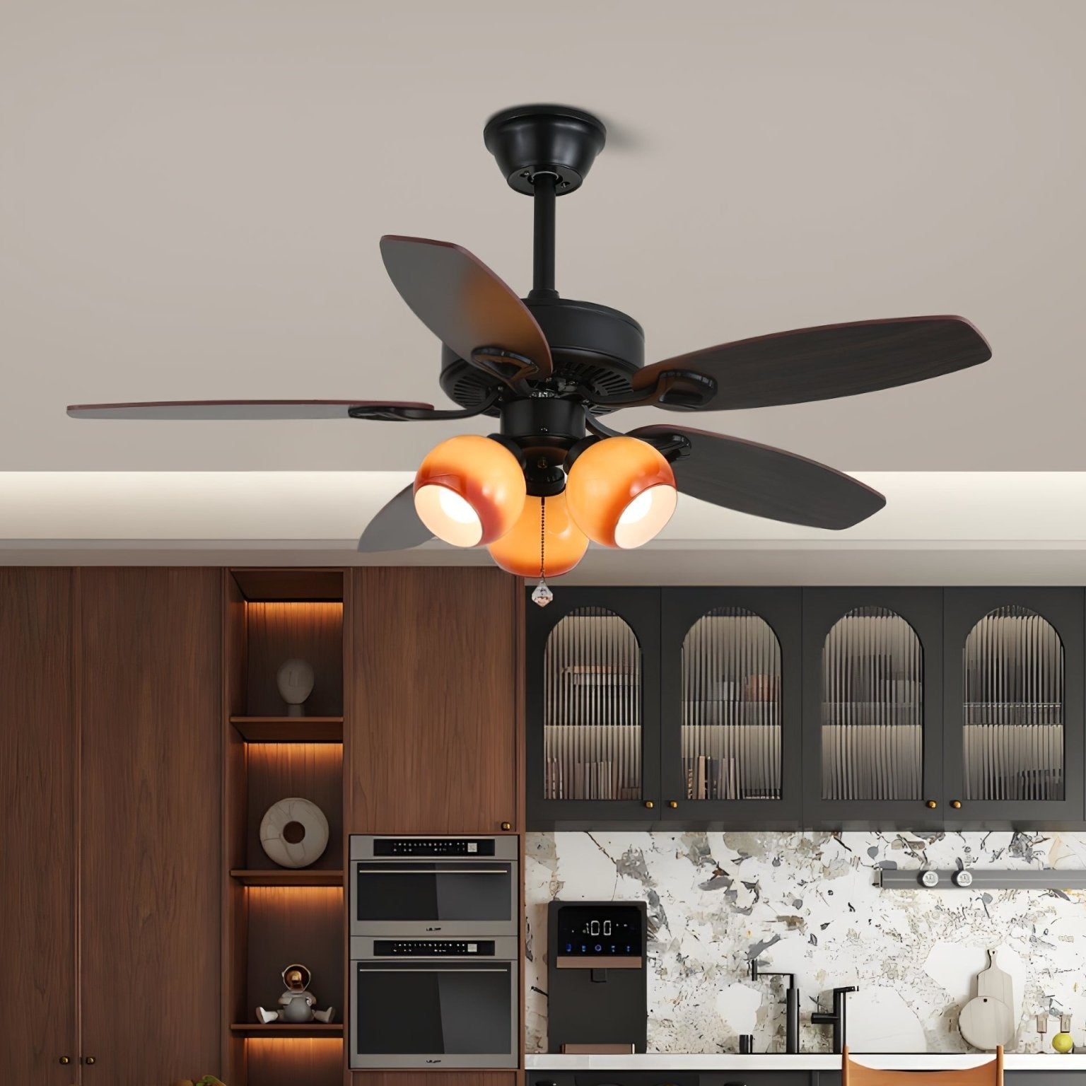 Plafonnier Ventilateur Calviera en Bois et Verre Vintage, montrant la télécommande