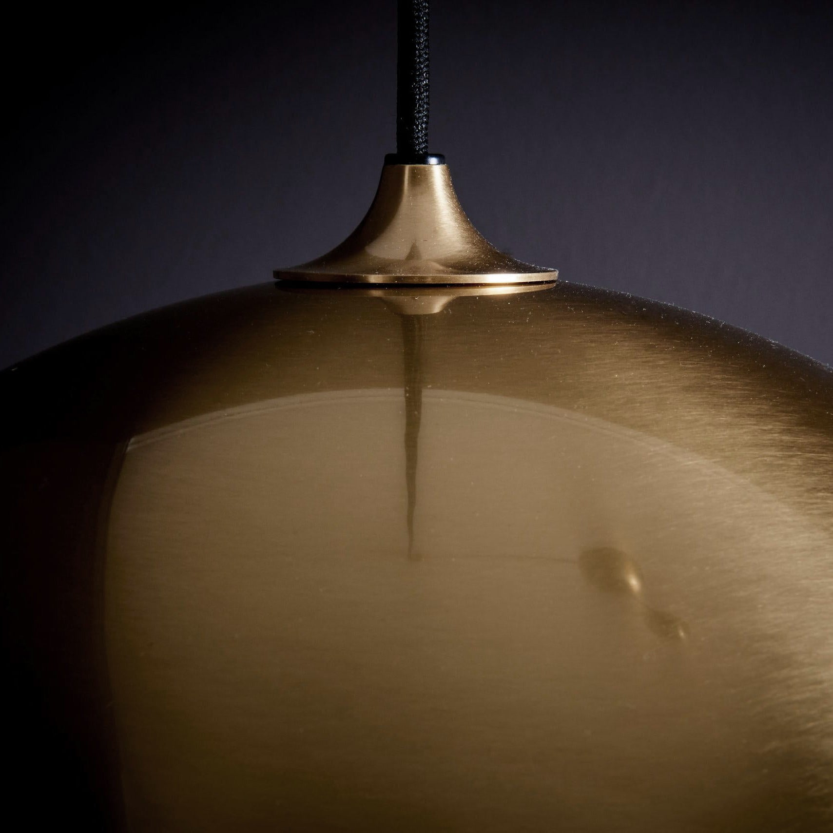 Omen Suspension Dôme Équilibre Laiton Métal Minimaliste Moderne - Neutralighting
