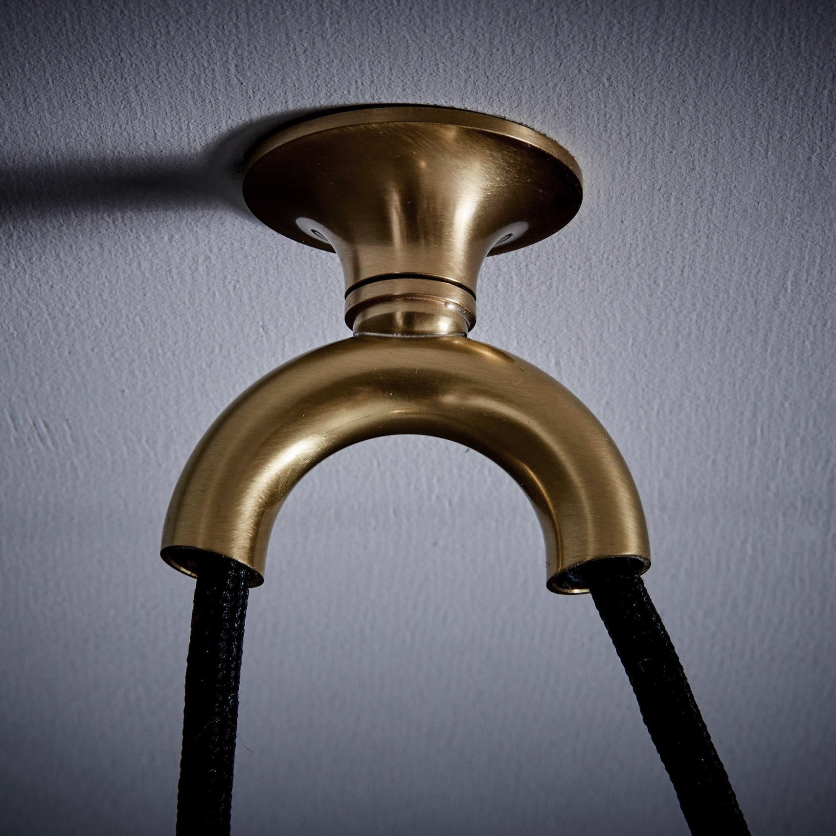 Omen Suspension Dôme Équilibre Laiton Métal Minimaliste Moderne - Neutralighting