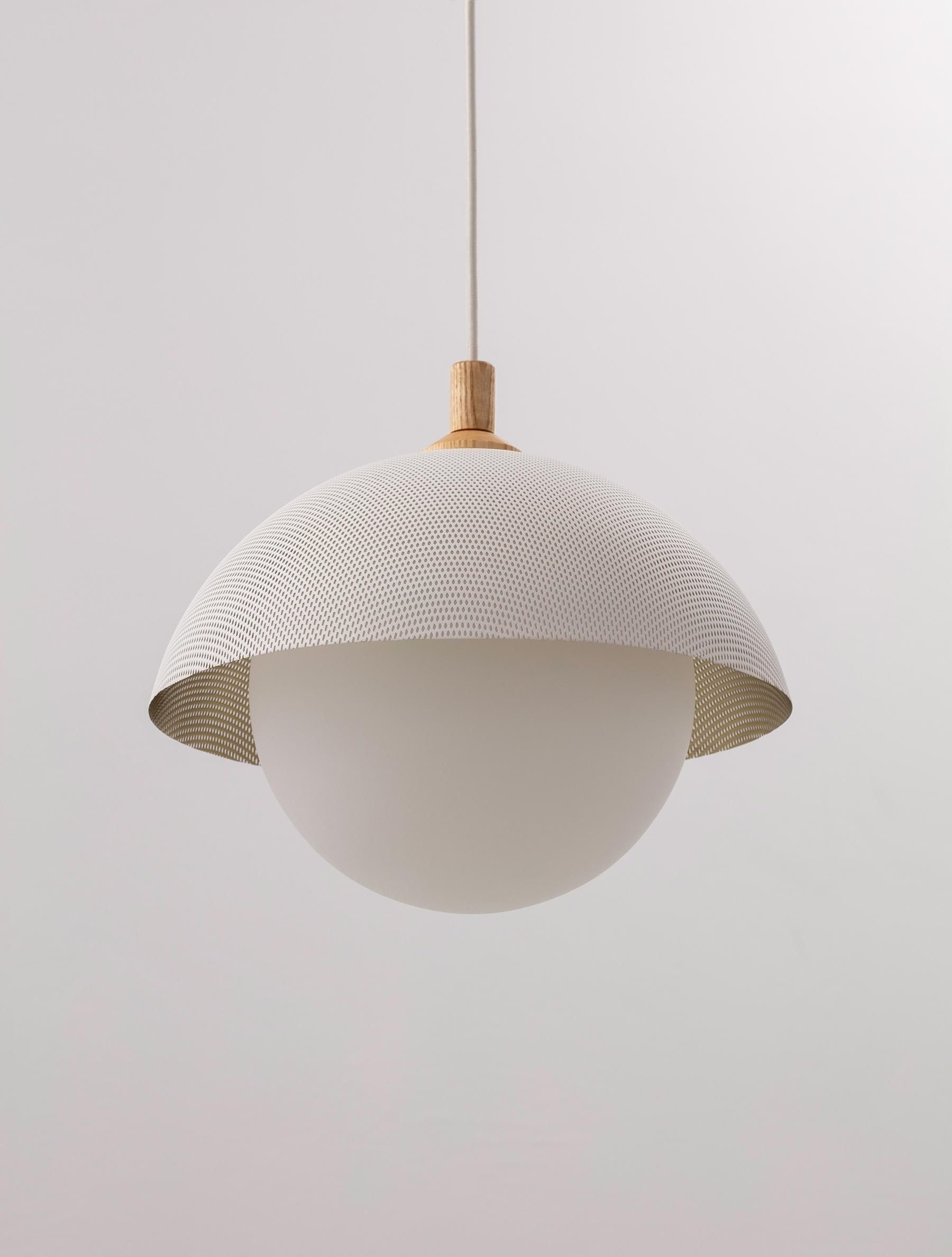 Pith Suspension Métal Bois Perforé Dôme Minimaliste Moderne - Neutralighting