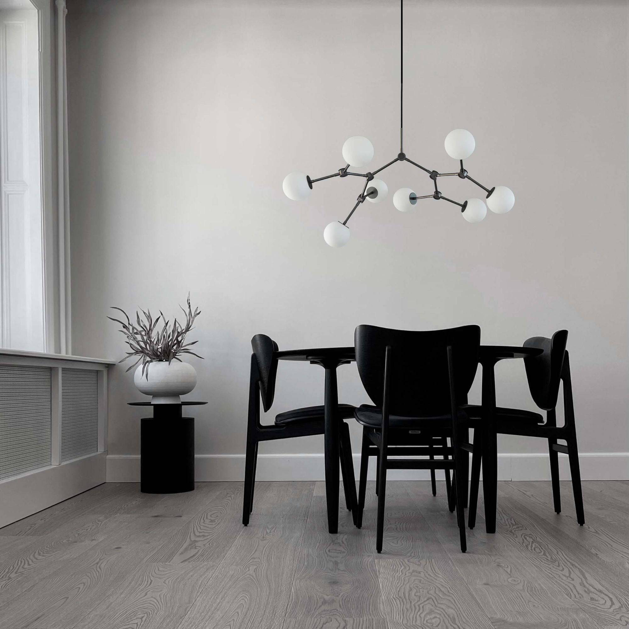 Halo Chandelier Verre Noir Boule Moderne Salon - Neutralighting