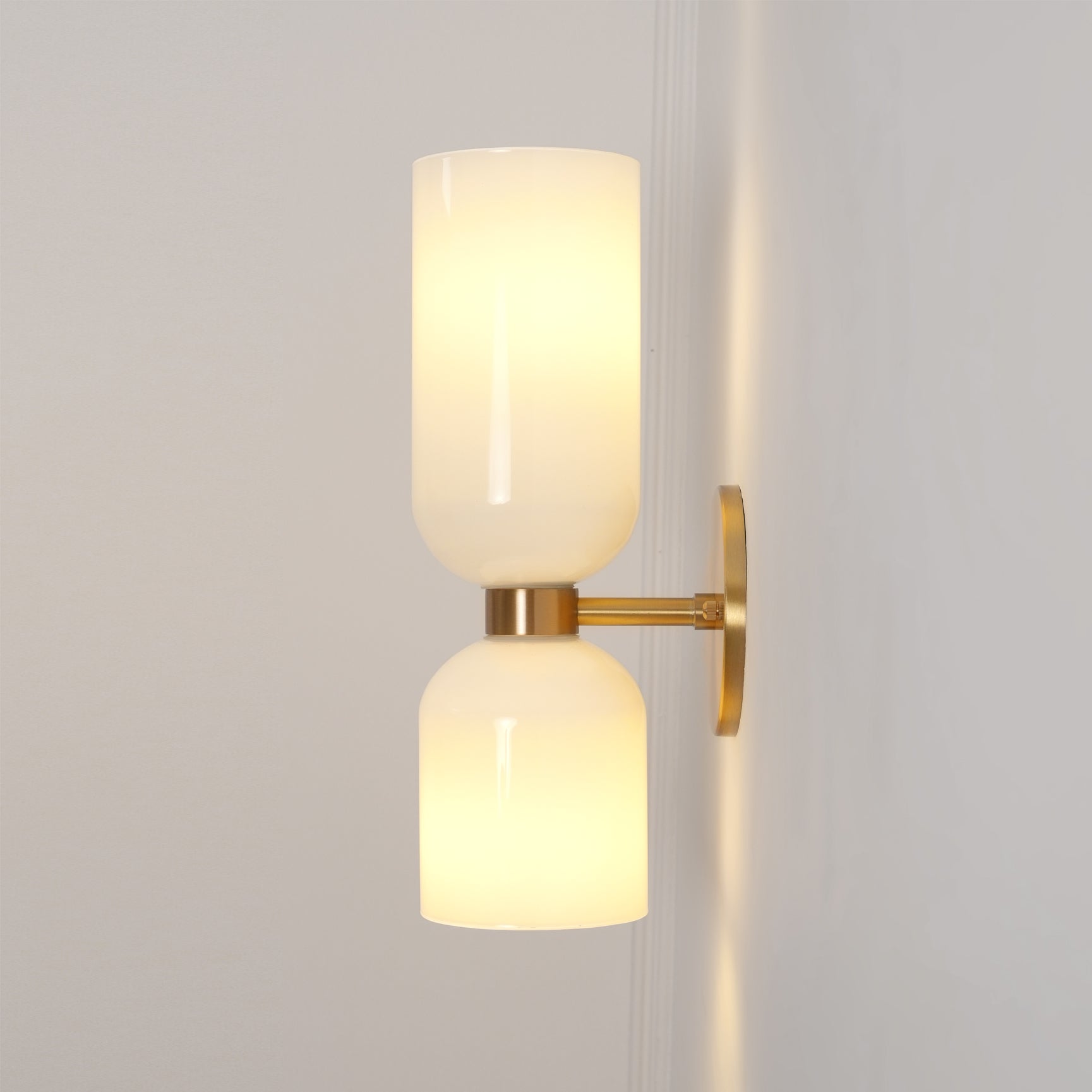 Lylaearis Nordic Art Plug-In Glass Wall Lamp - Neutralighting