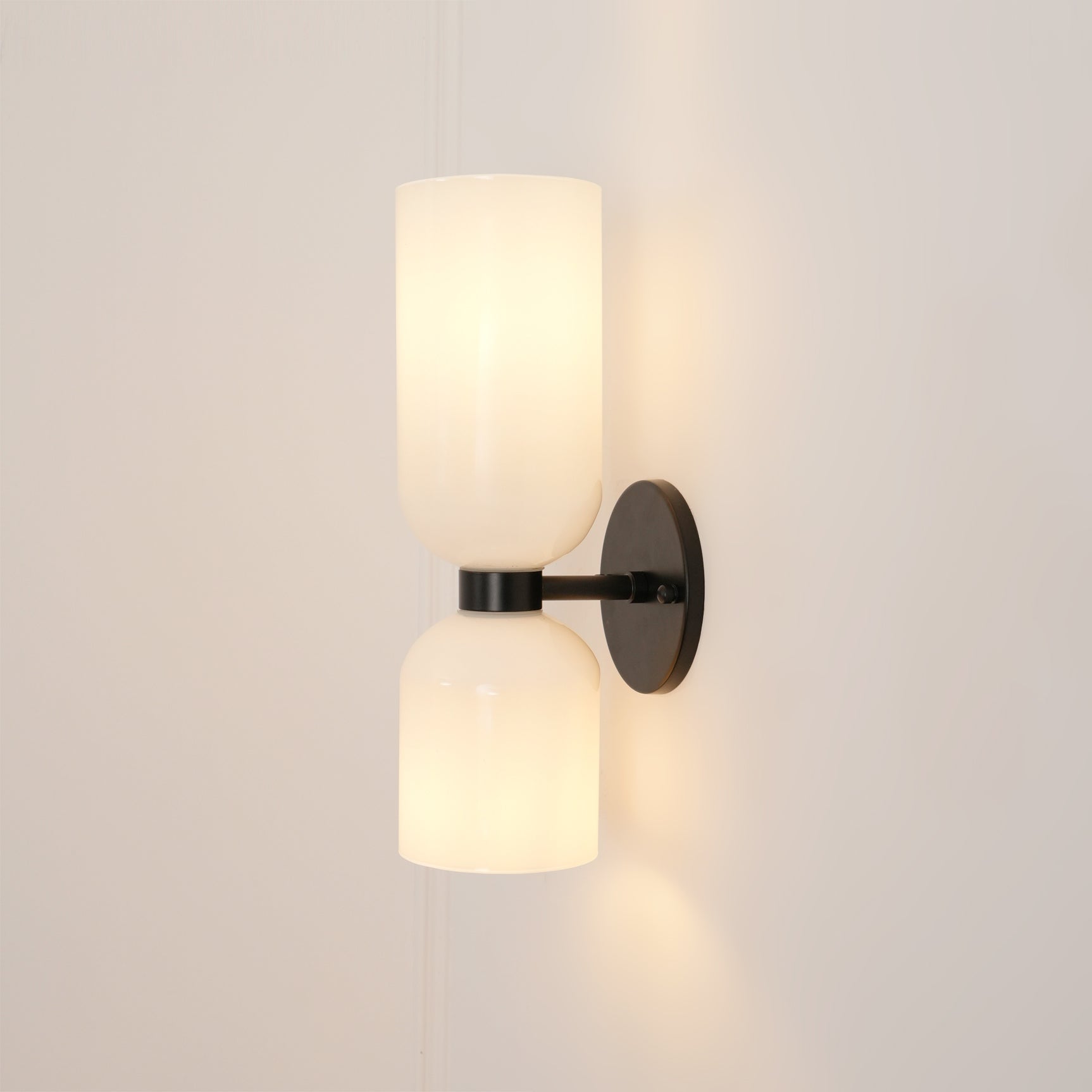 Lylaearis Nordic Art Plug-In Glass Wall Lamp - Neutralighting