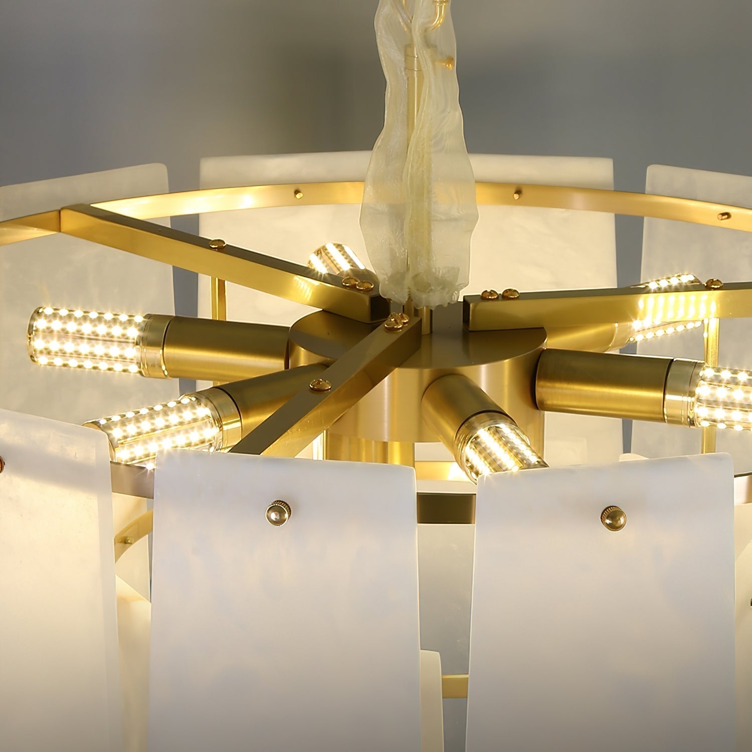 Hue Lustre Laiton Albâtre Luxe Postmoderne - Neutralighting